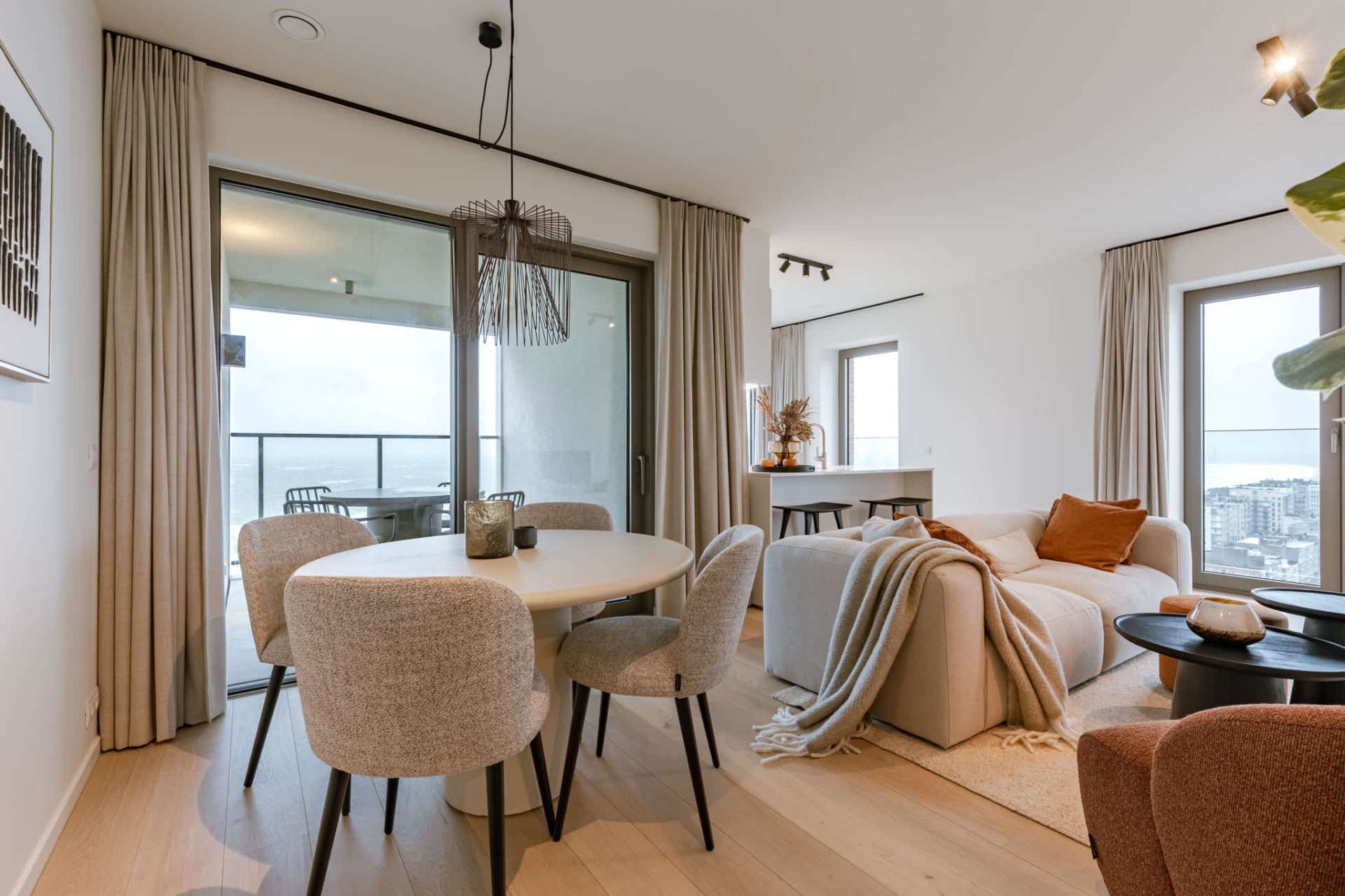 MOROWW Ostend · Seaview · Ensuite · Parking