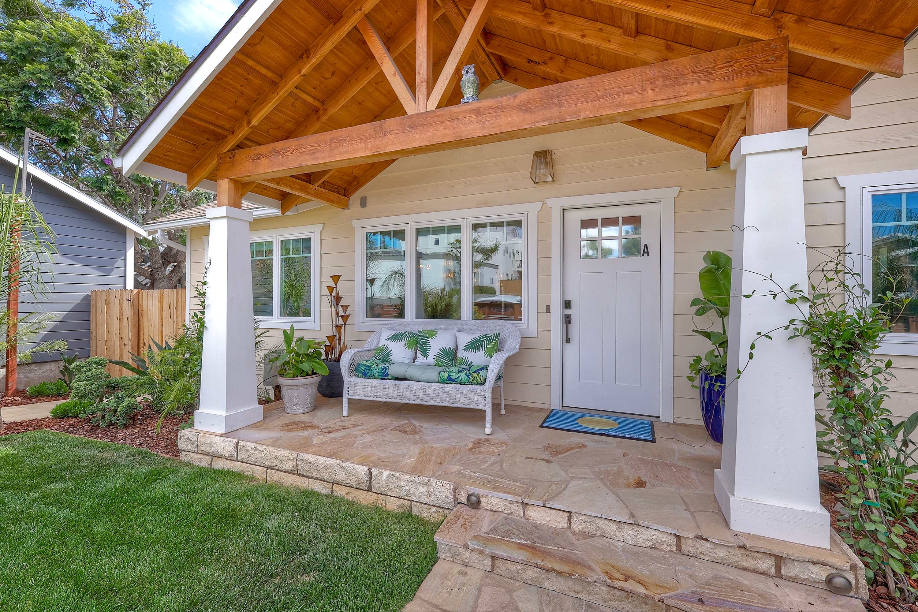 Monarch Cove - Unit A  For 7ppl 8