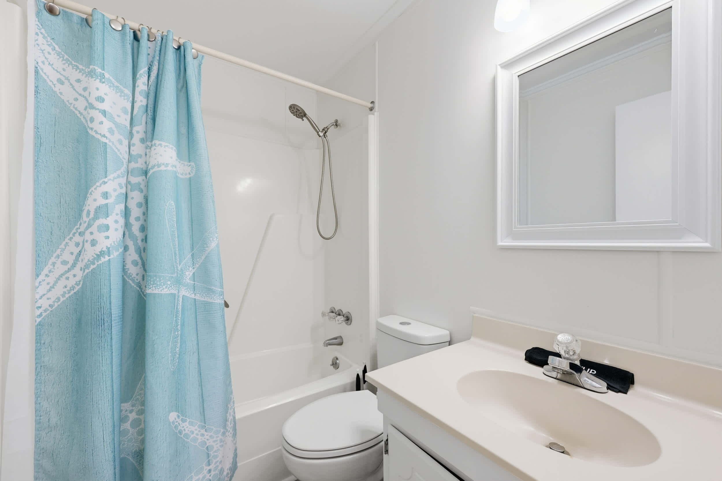 Shoreline Glimmer at Sea Cabin w Pool