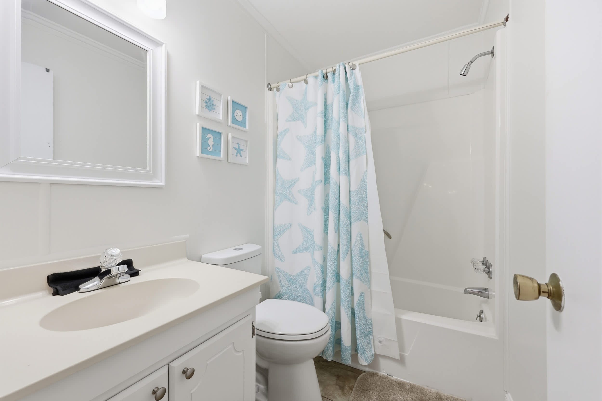 Shoreline Glimmer at Sea Cabin w Pool