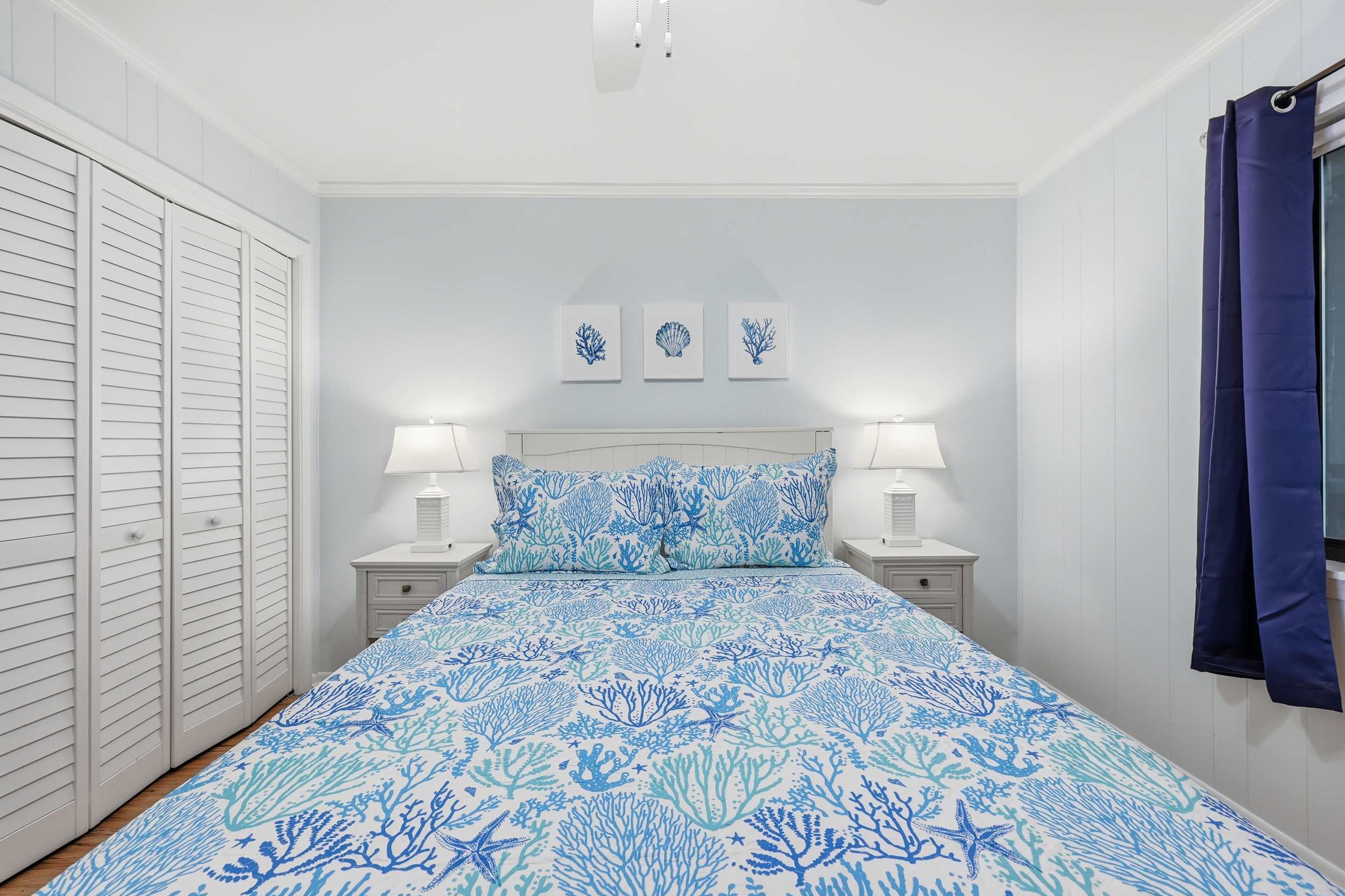 Shoreline Glimmer at Sea Cabin w Pool