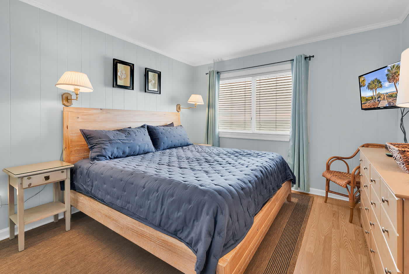 Oceanfront Garden City Beach 2BR Beauty Pool | Photo 11