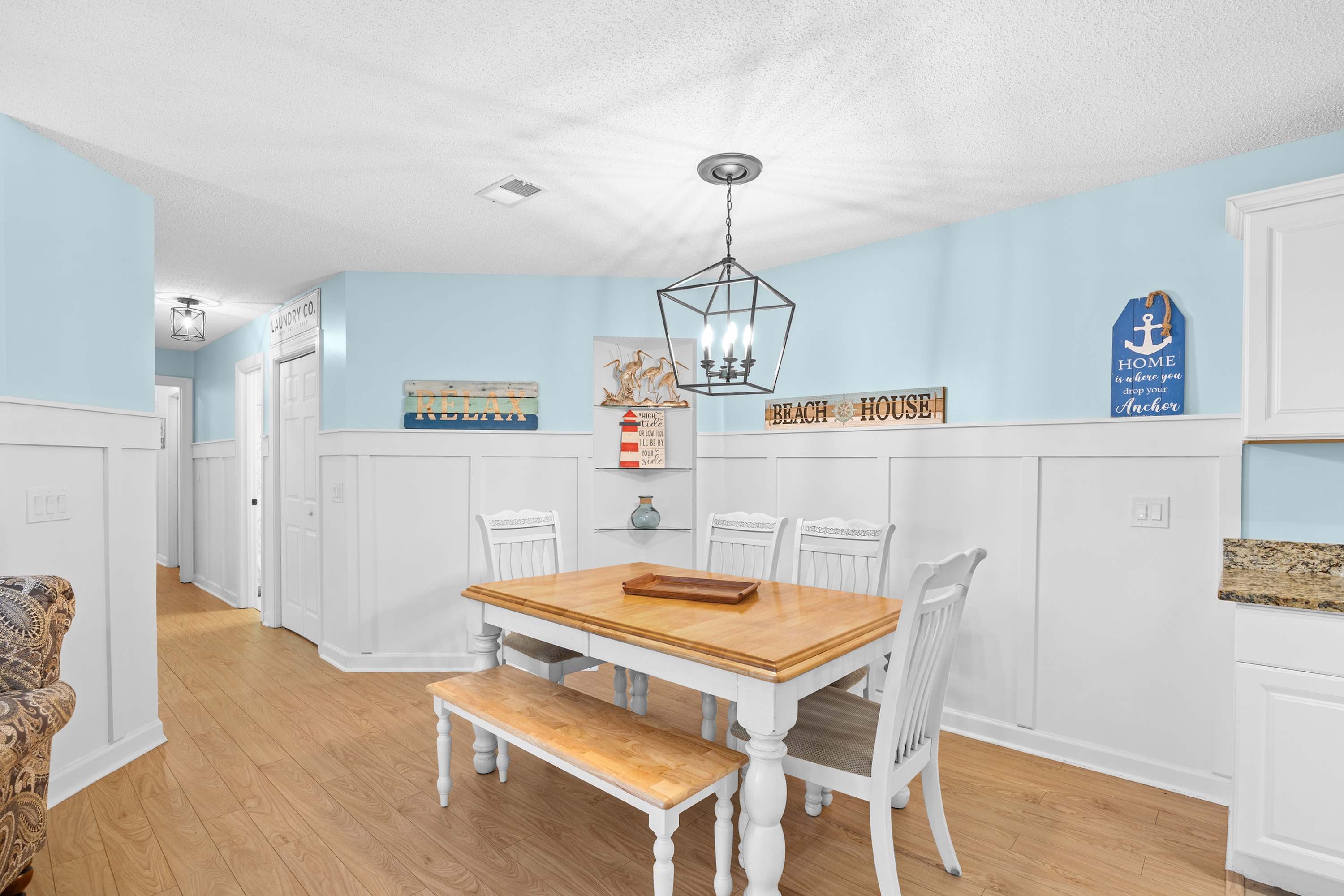 Coastal Comfort with Golf Pool Pickle Ball Tennis Courts | Photo 9