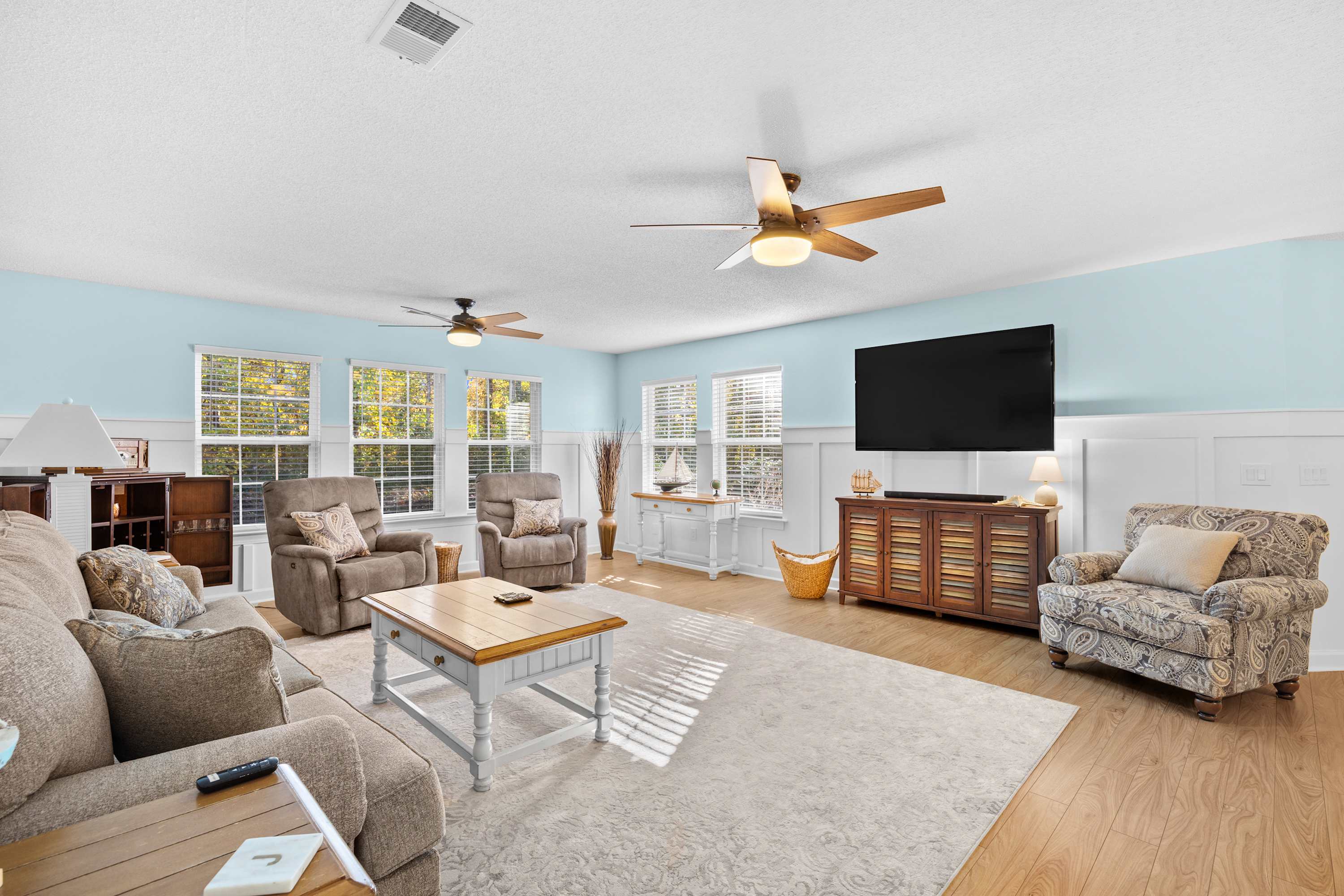 Coastal Comfort with Golf Pool Pickle Ball Tennis Courts | Photo 2