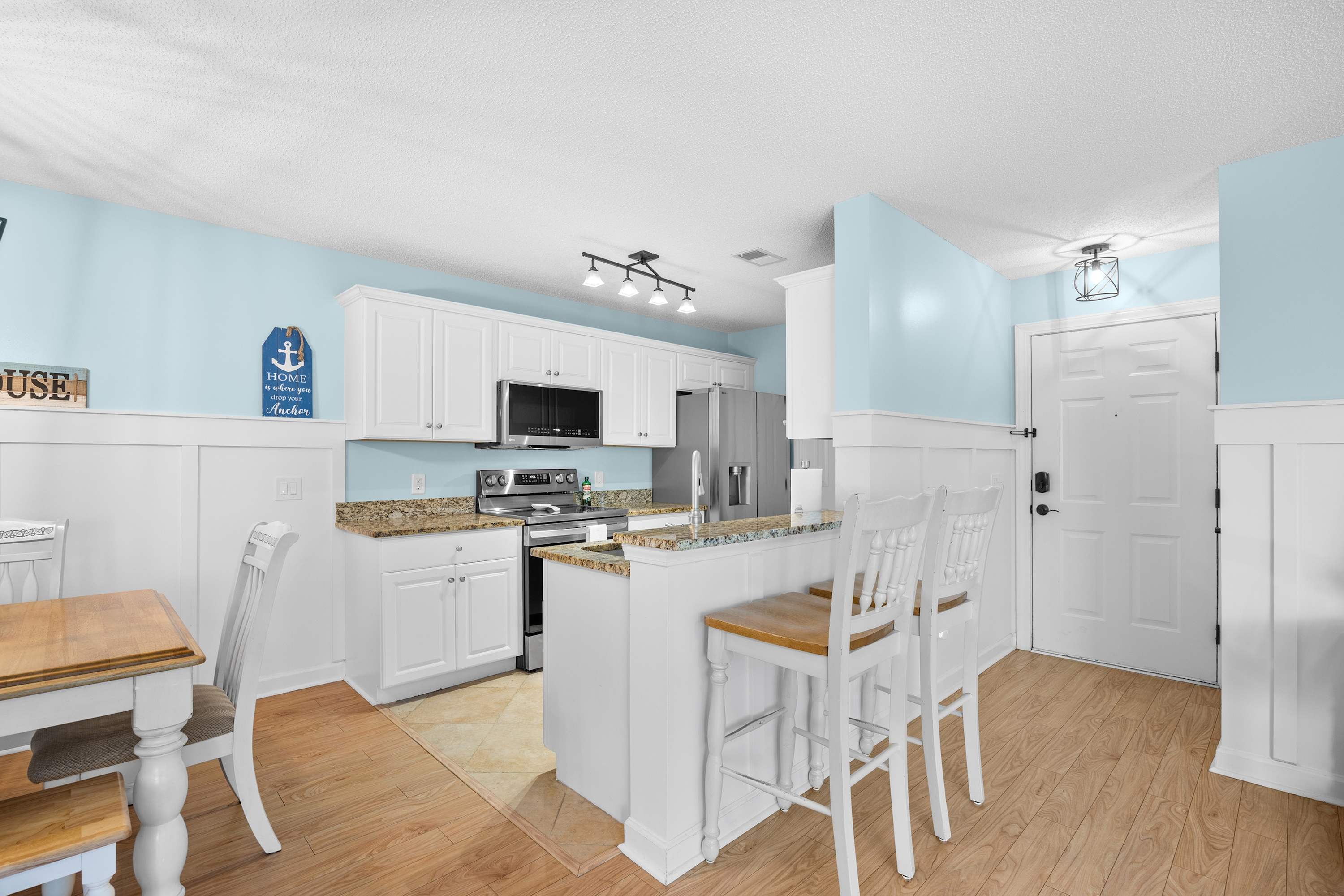 Coastal Comfort with Golf Pool Pickle Ball Tennis Courts | Photo 11