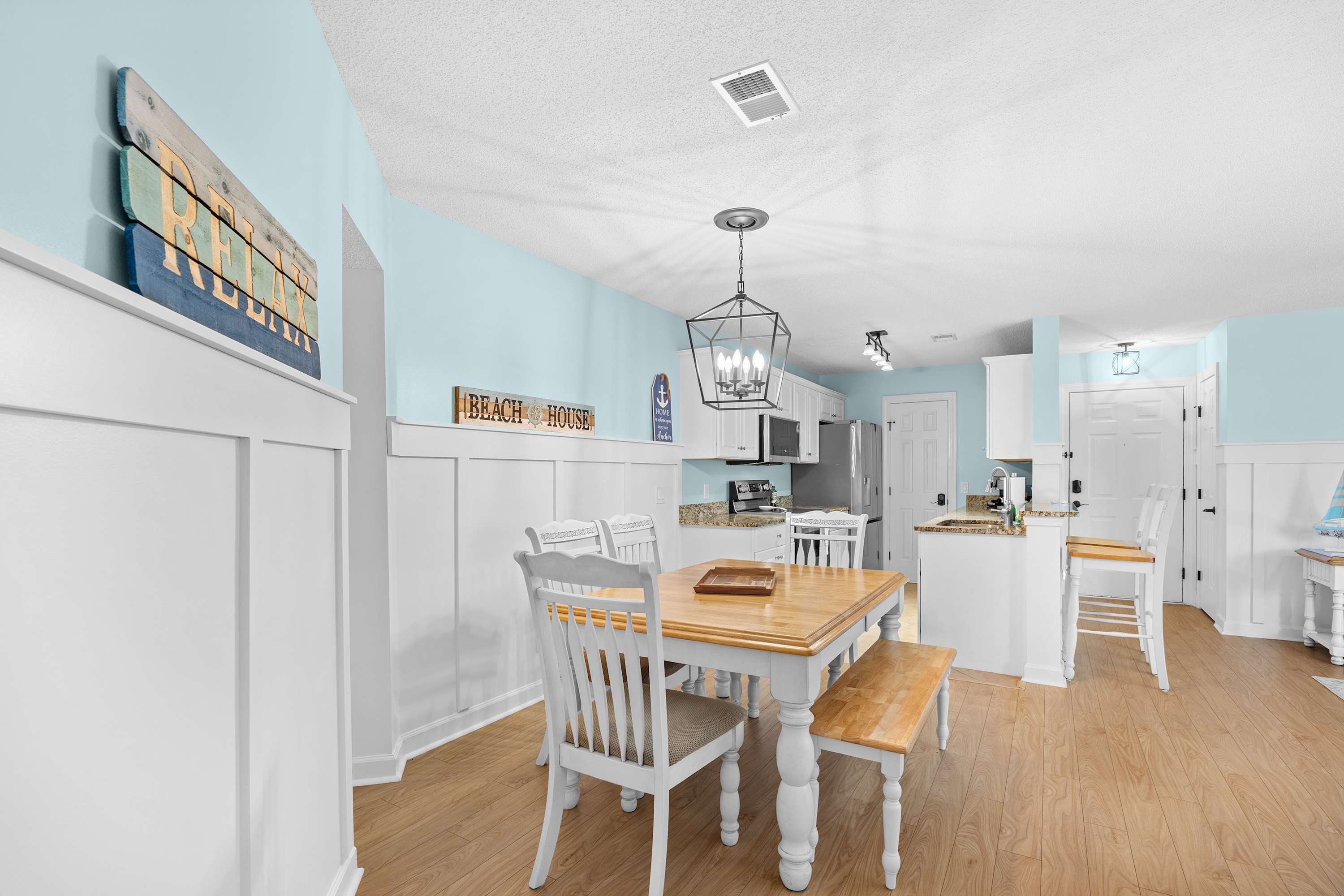 Coastal Comfort with Golf Pool Pickle Ball Tennis Courts | Photo 10