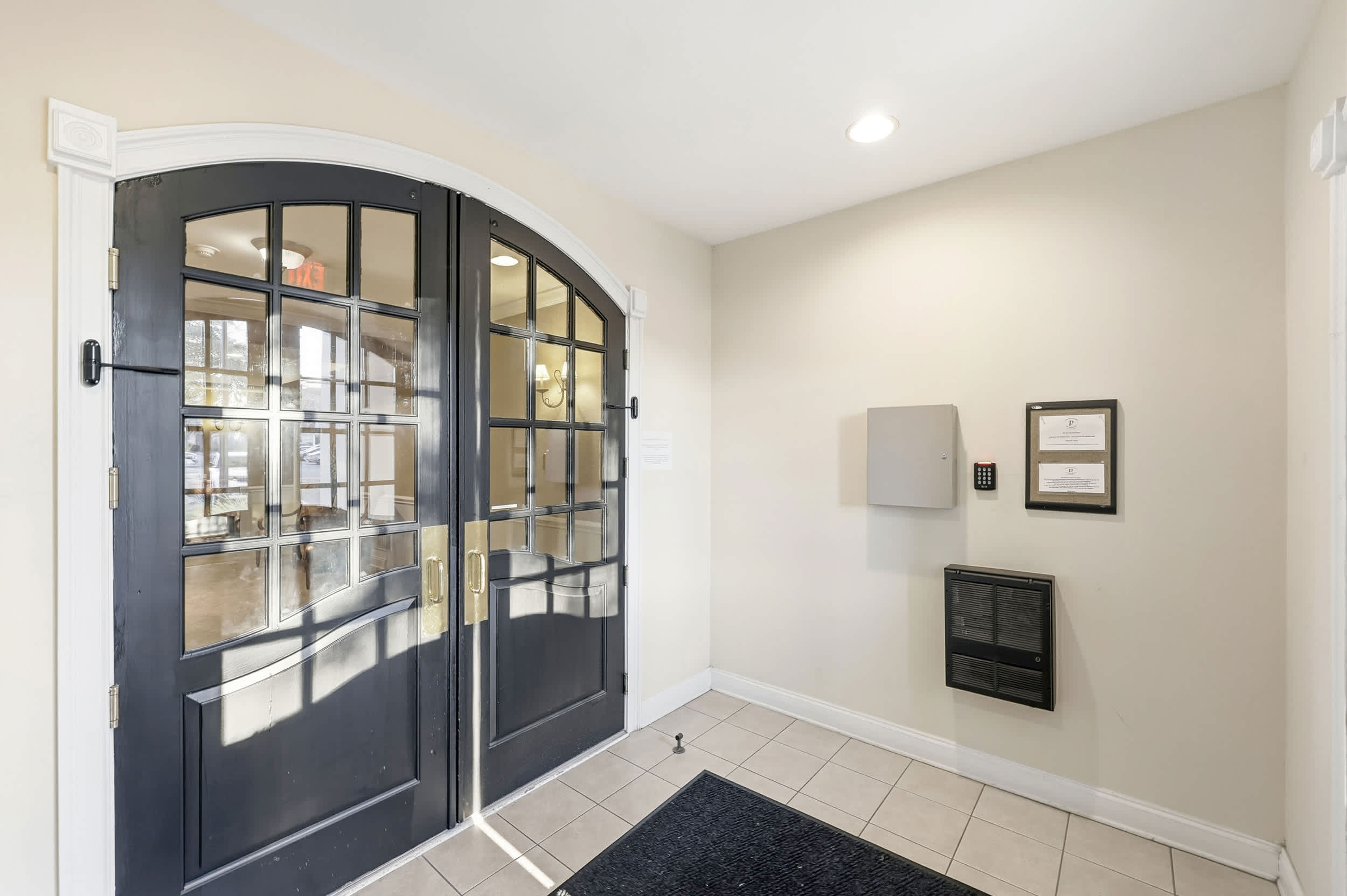 Coastal Canopy Modern Resort Condo w Massive Pool