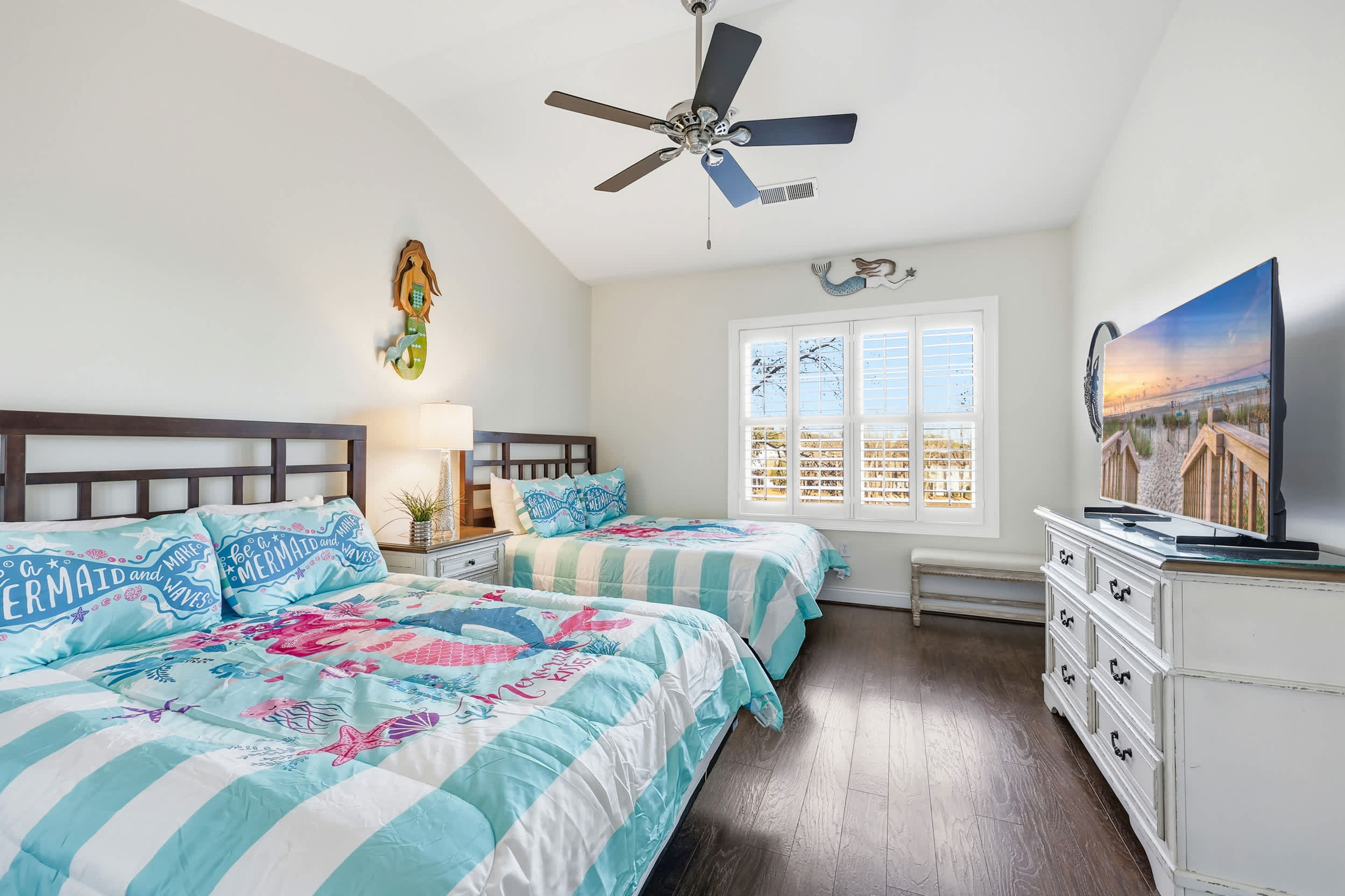 Coastal Canopy Modern Resort Condo w Massive Pool