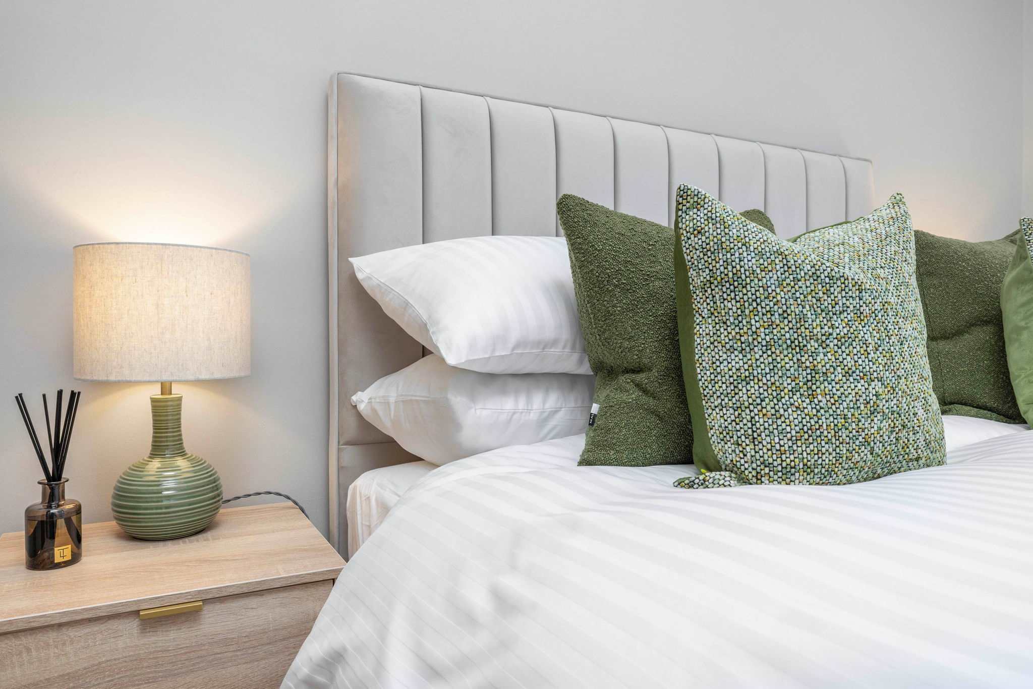 Warm & Spacious City Centre Stay | Sleeps 8 in Bath Street 92 G2 2EJ - Property image 9 - VivreStays