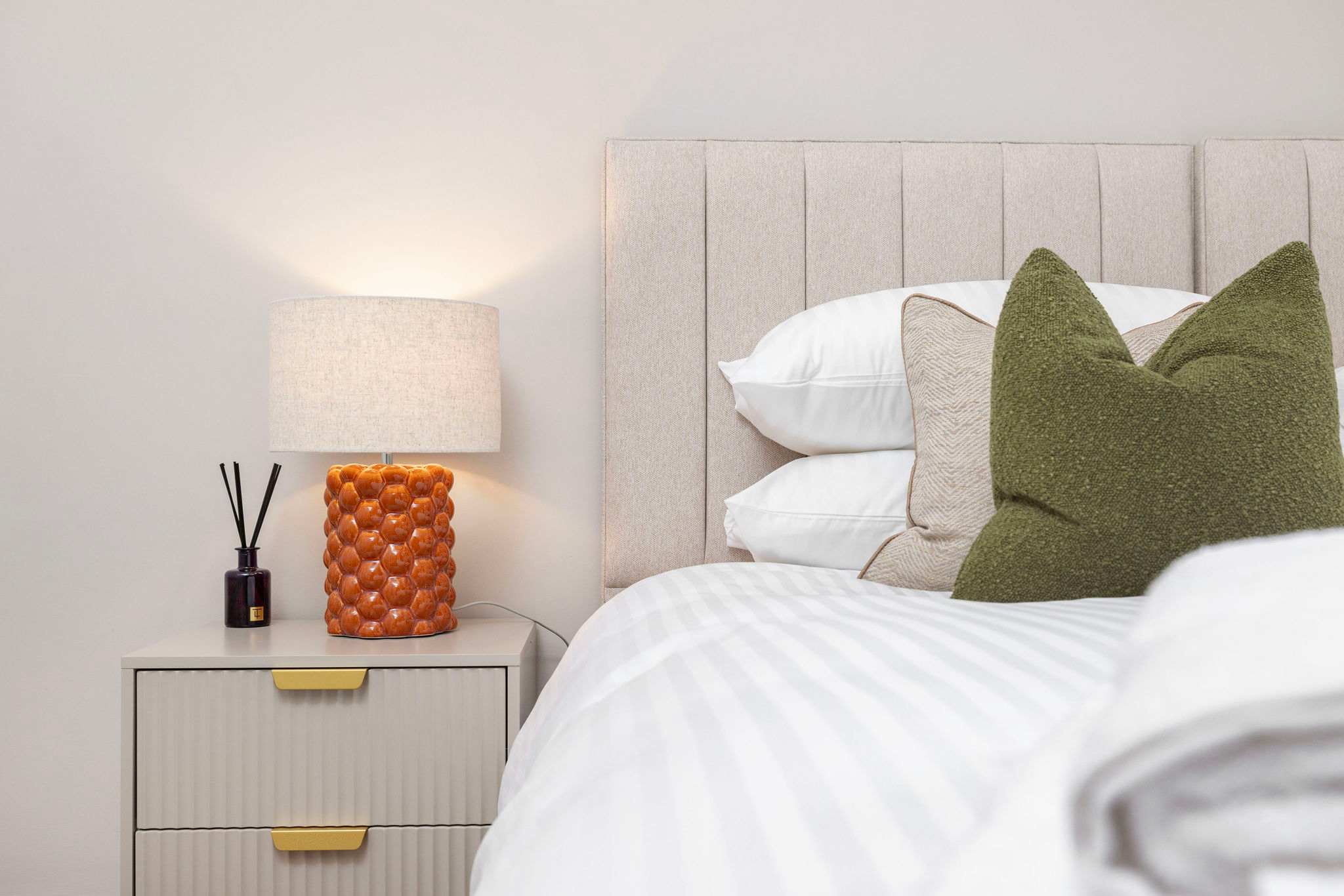 Warm & Spacious City Centre Stay | Sleeps 8 in Bath Street 92 G2 2EJ - Property image 12 - VivreStays