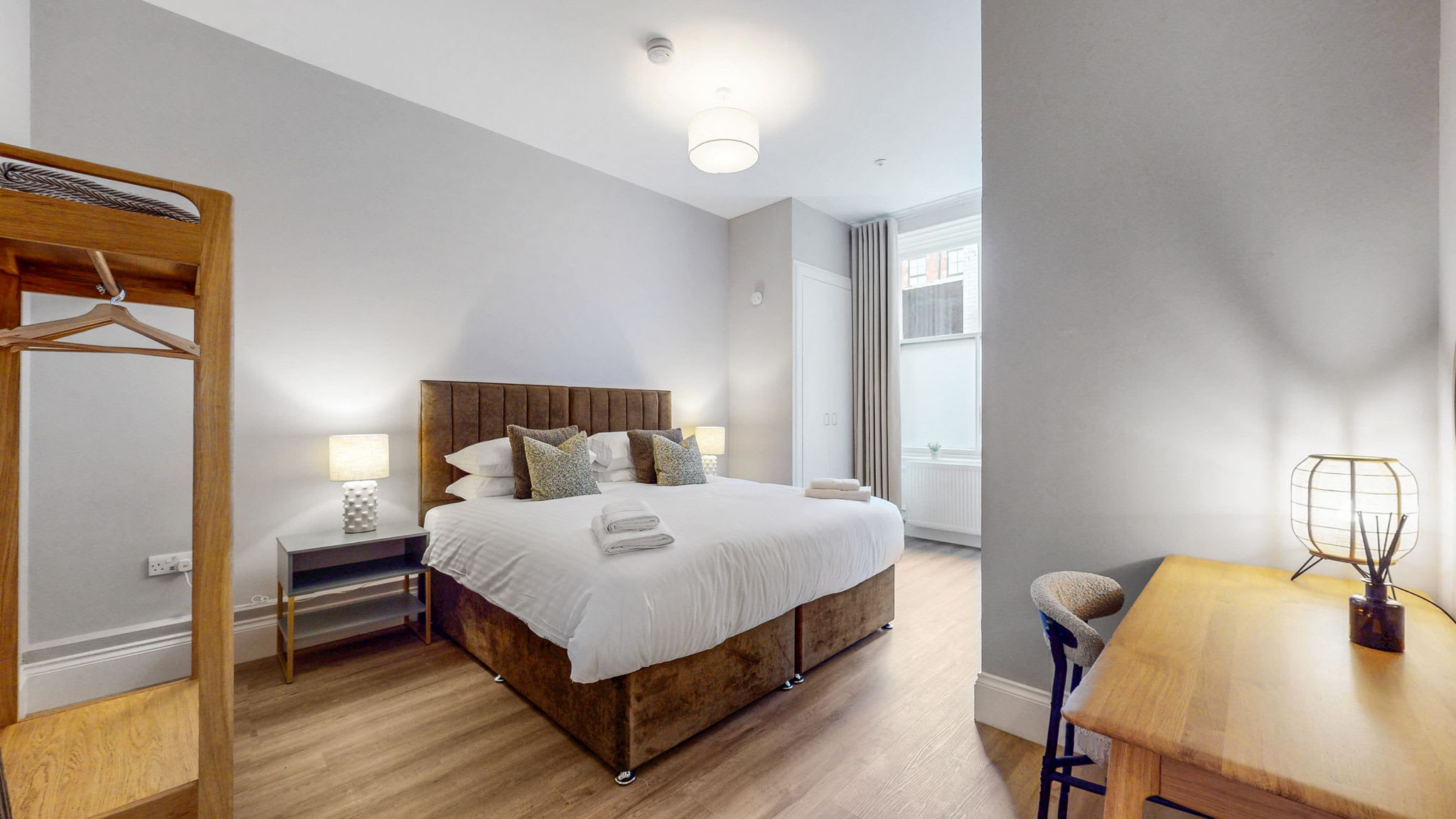 Warm & Spacious City Centre Stay | Sleeps 8 in Bath Street 92 G2 2EJ - Property image 30 - VivreStays