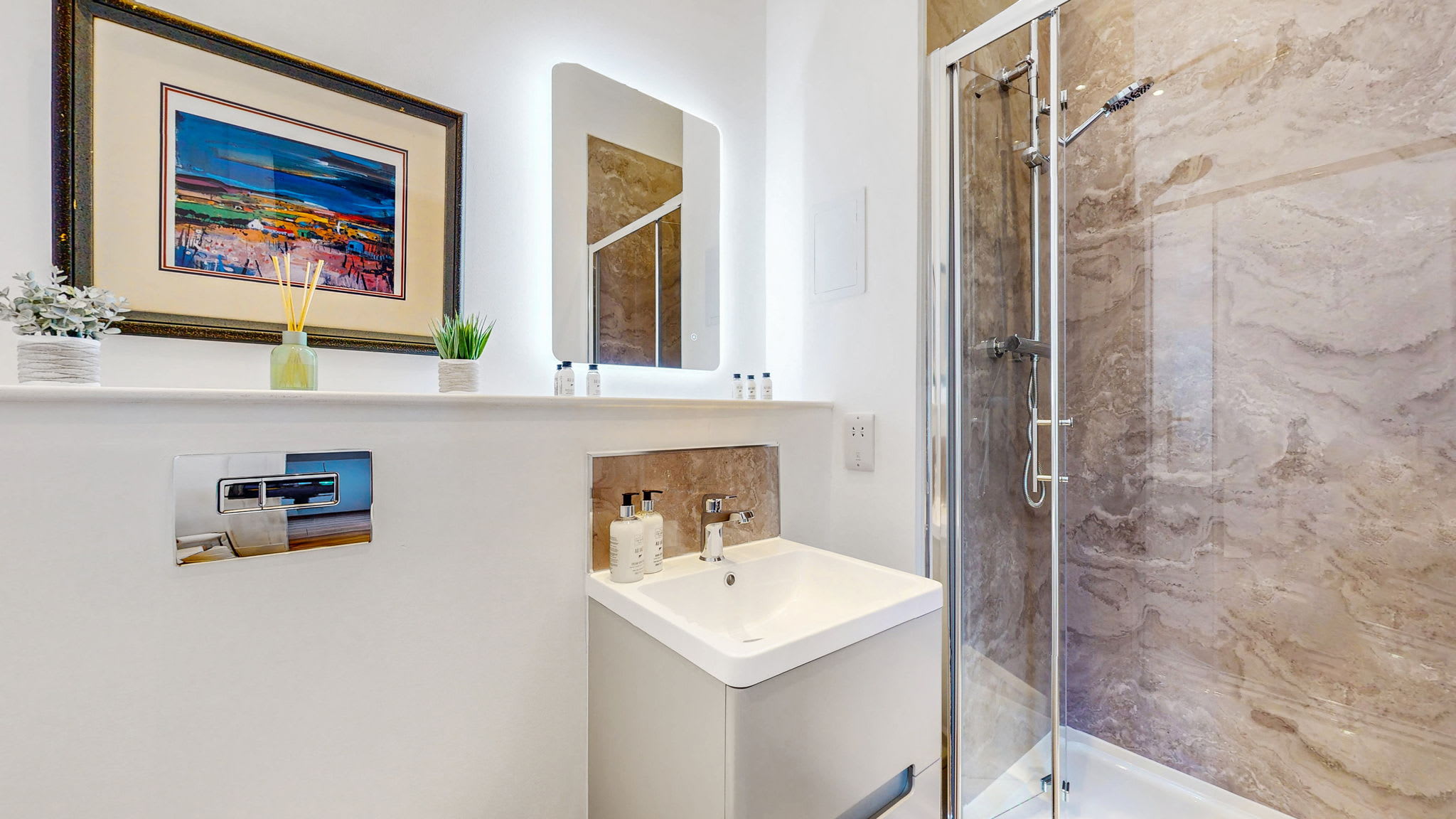Warm & Spacious City Centre Stay | Sleeps 8 in Bath Street 92 G2 2EJ - Property image 32 - VivreStays