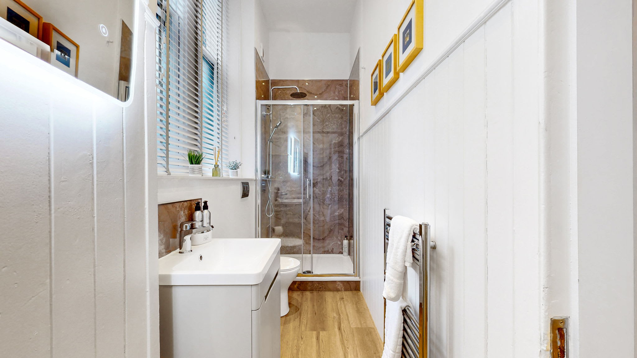 Warm & Spacious City Centre Stay | Sleeps 8 in Bath Street 92 G2 2EJ - Property image 37 - VivreStays
