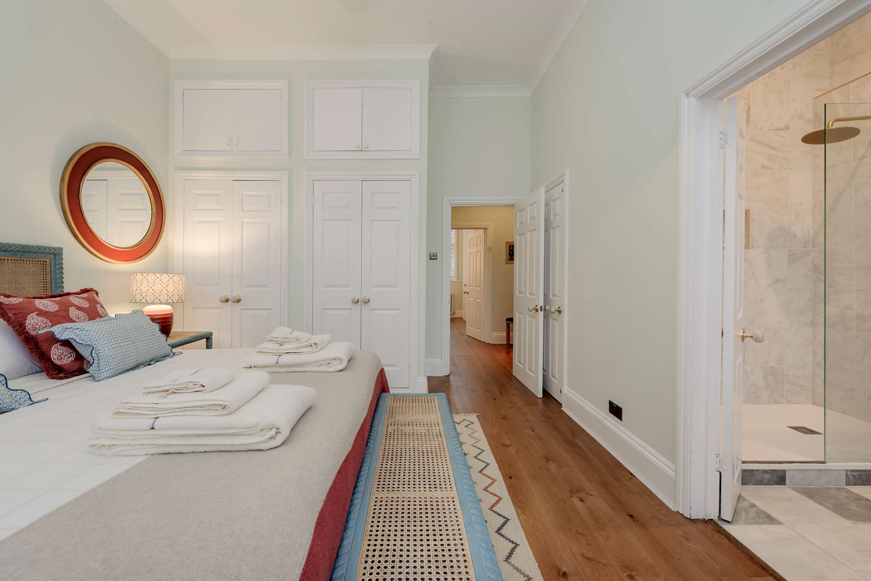 Modern 2-bedroom flat - Angel in Gerrard Road 41B N1 8AX - Property image 12 - VivreStays