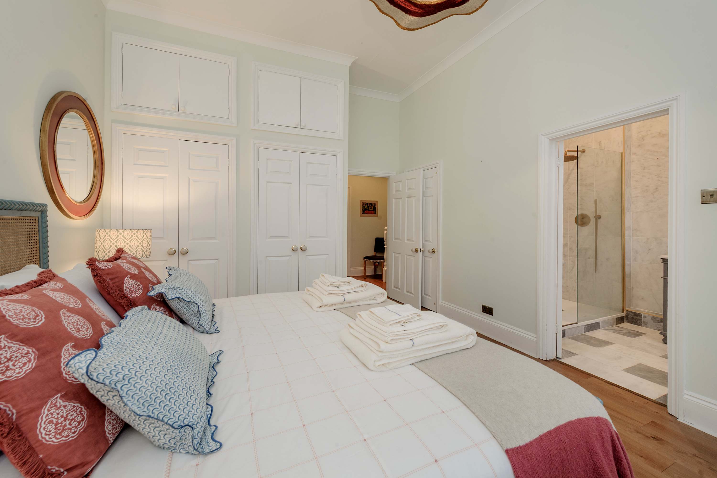 Modern 2-bedroom flat - Angel in Gerrard Road 41B N1 8AX - Property image 9 - VivreStays