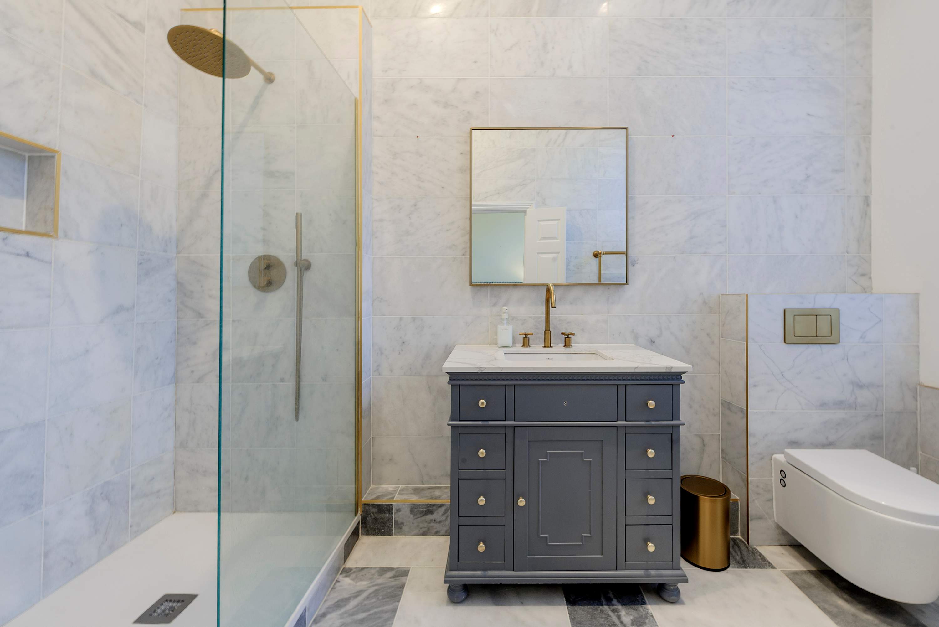 Modern 2-bedroom flat - Angel in Gerrard Road 41B N1 8AX - Property image 13 - VivreStays