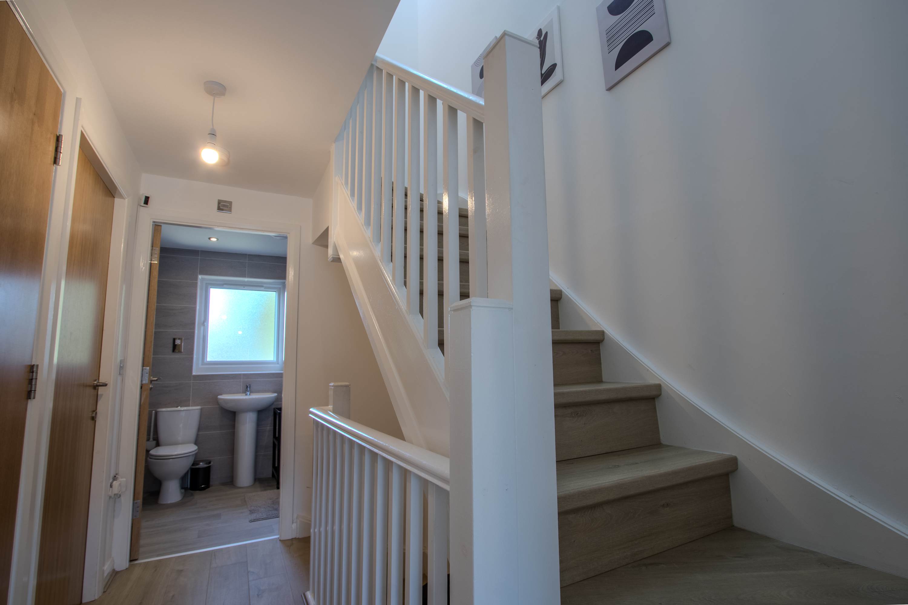 Modern 2-Bed House In Swinton - Private Parking - Foto 15