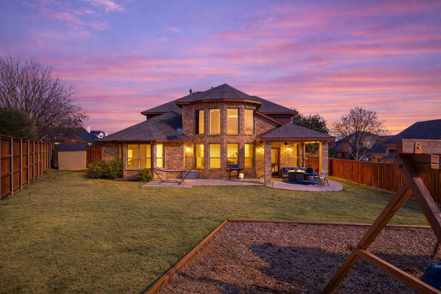 Spacious 4BR/3BA with Yard, Mins to LakeLewisville — Hickory Creek, TX — vacation rental