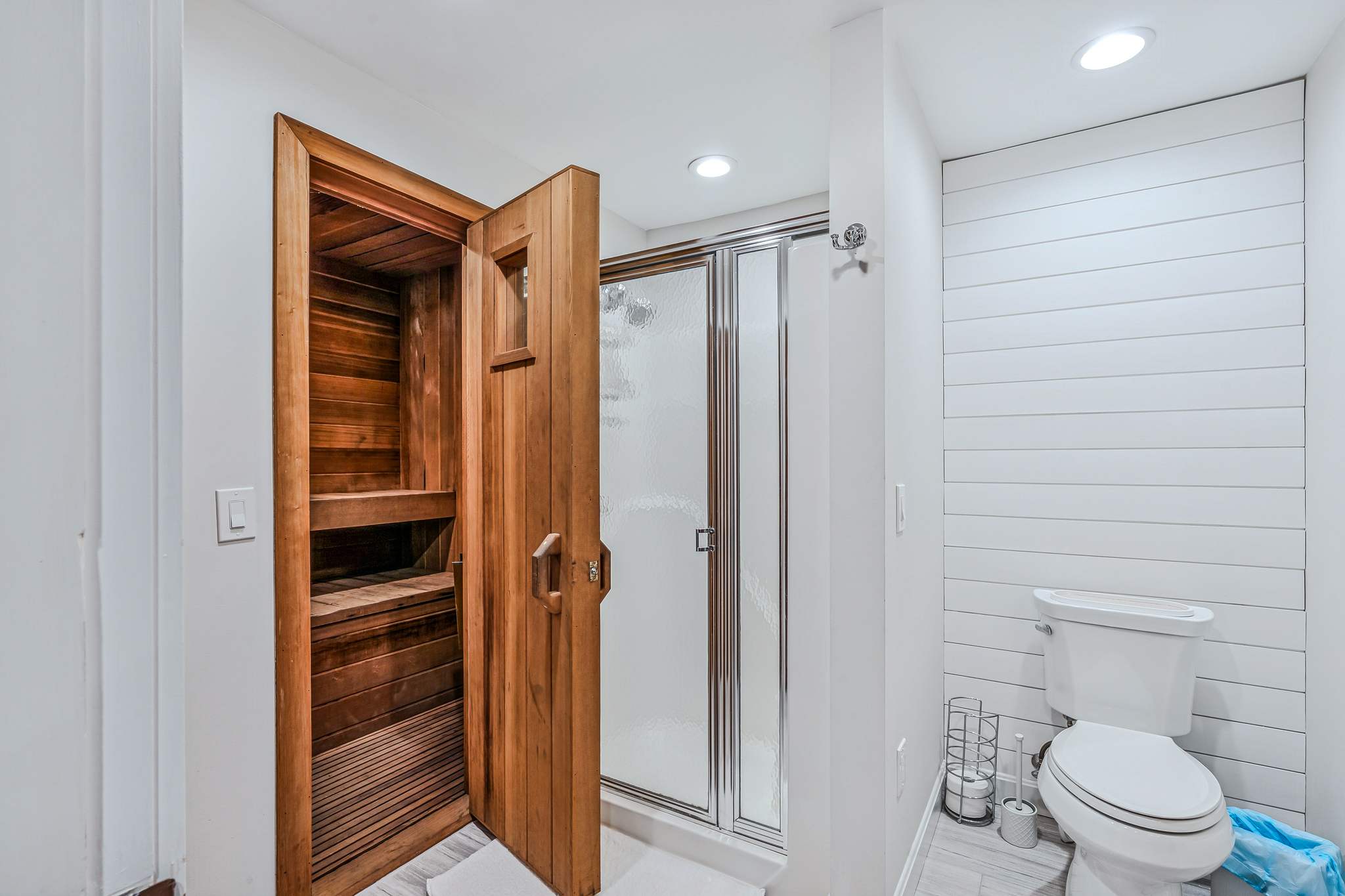 Golf Course, Fireplace, Pool Table - The Oasis*