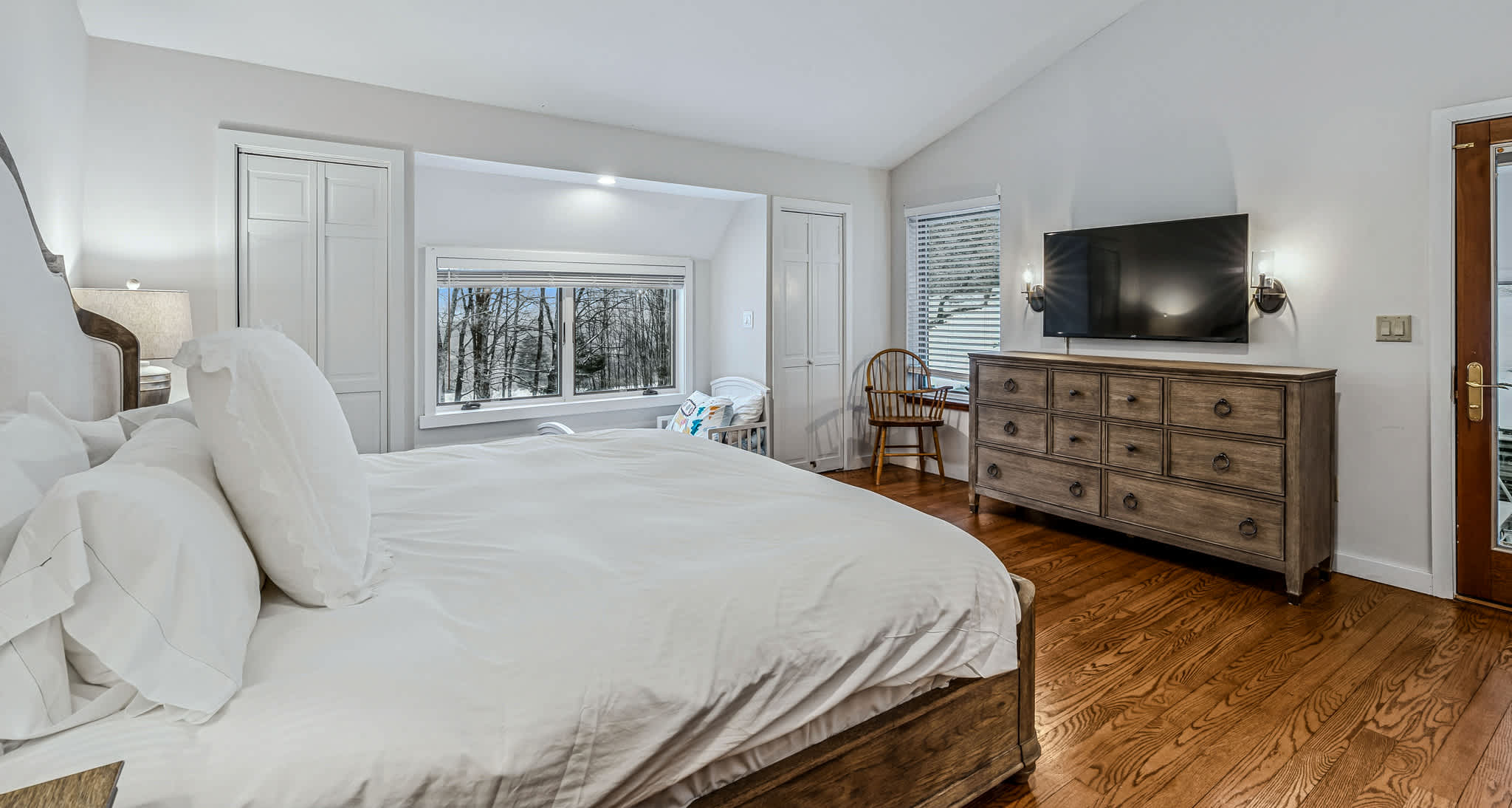 Golf Course, Fireplace, Pool Table - The Oasis*