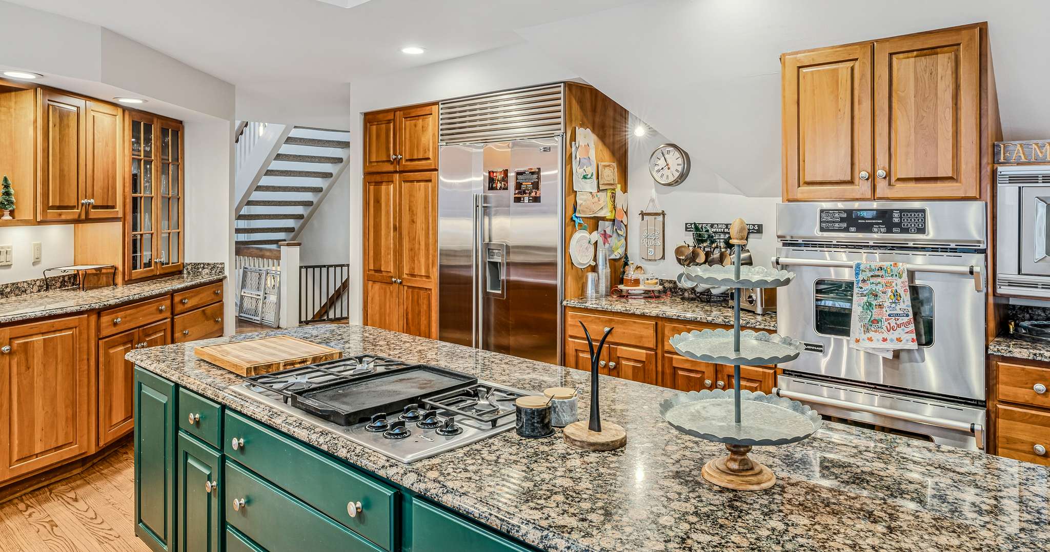 Golf Course, Fireplace, Pool Table - The Oasis*