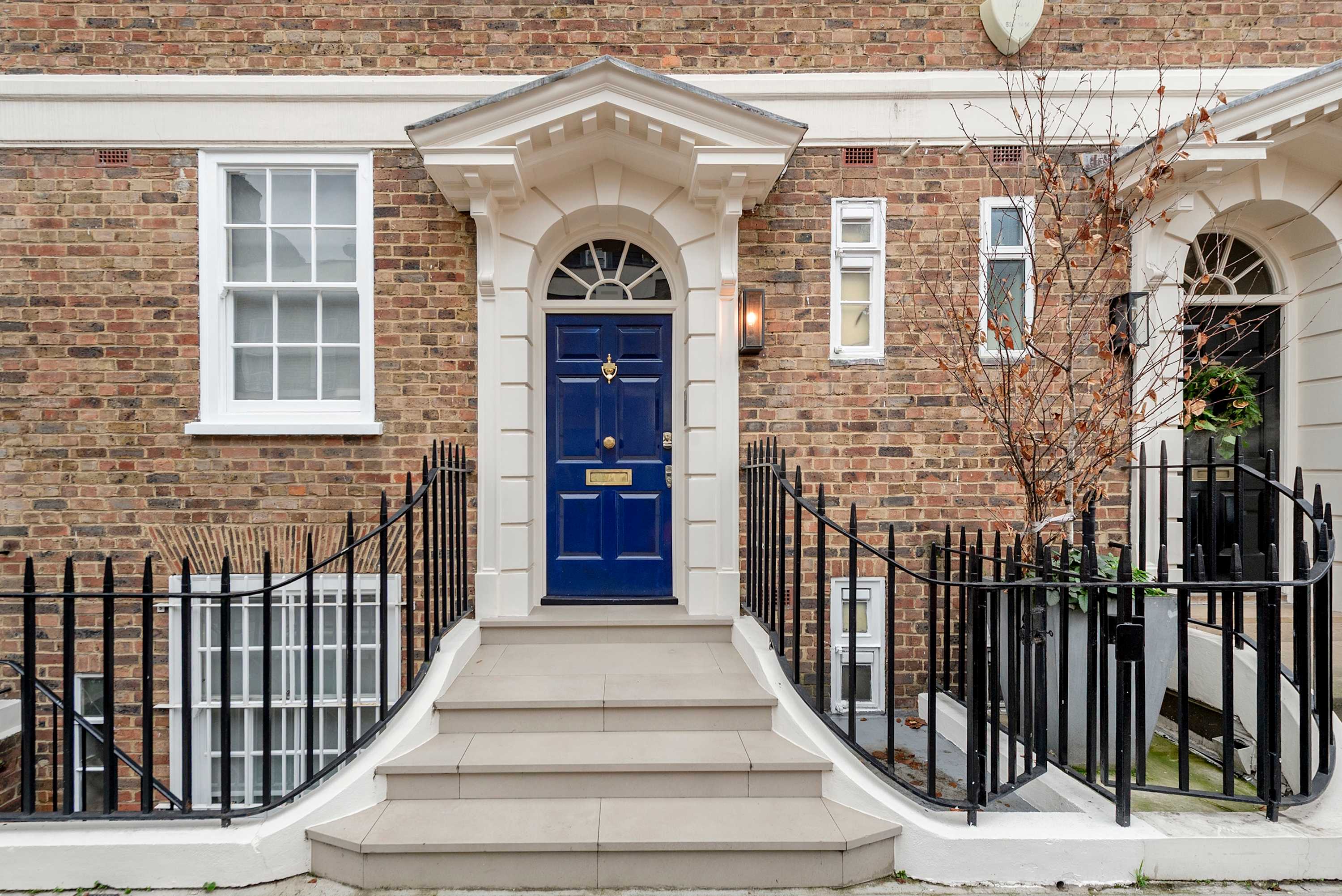 Gorgeous 3 bed House in Sloane Square with Garden in Chester Row 62 SW1W 8JP - Property image 48 - VivreStays