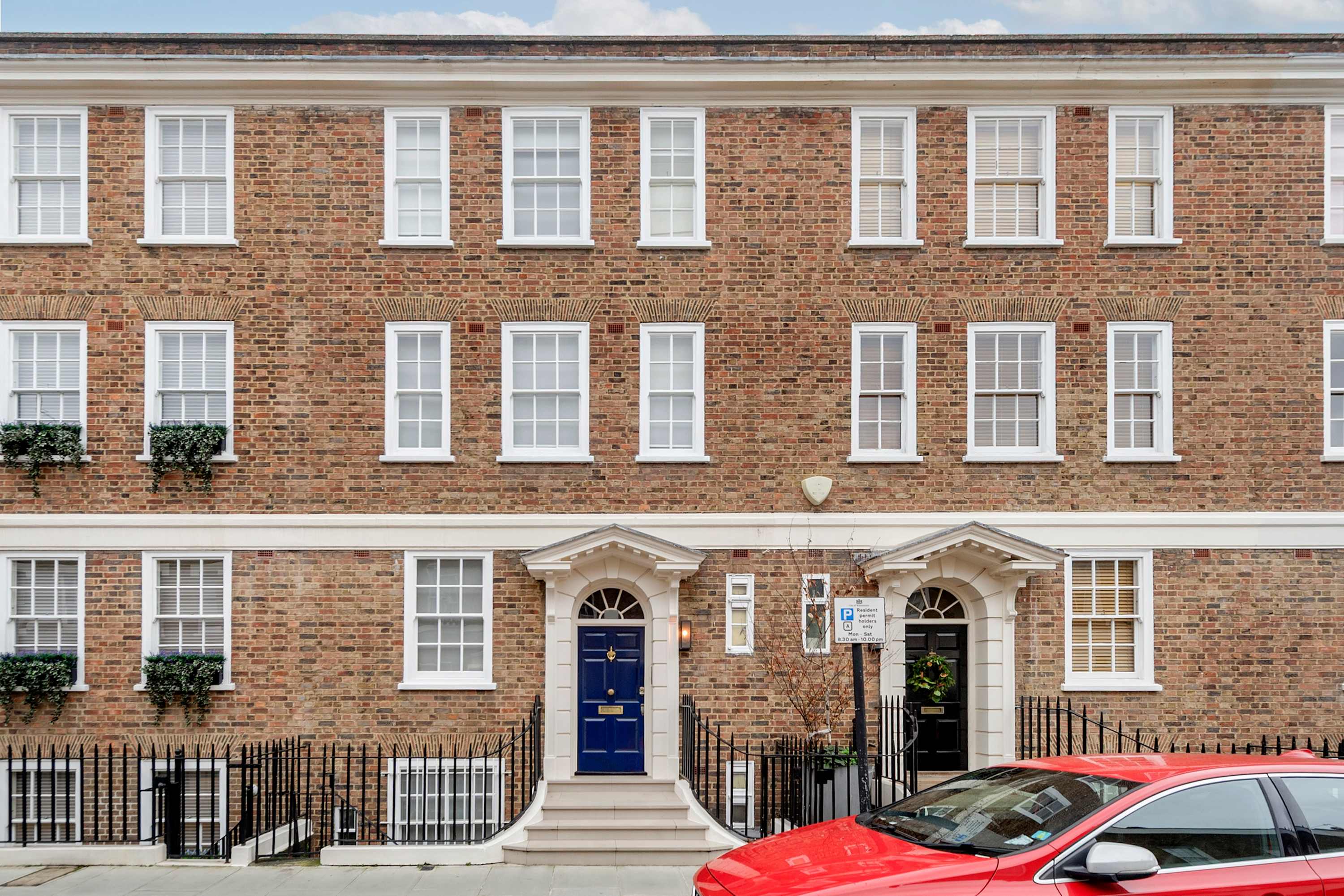 Gorgeous 3 bed House in Sloane Square with Garden in Chester Row 62 SW1W 8JP - Property image 49 - VivreStays