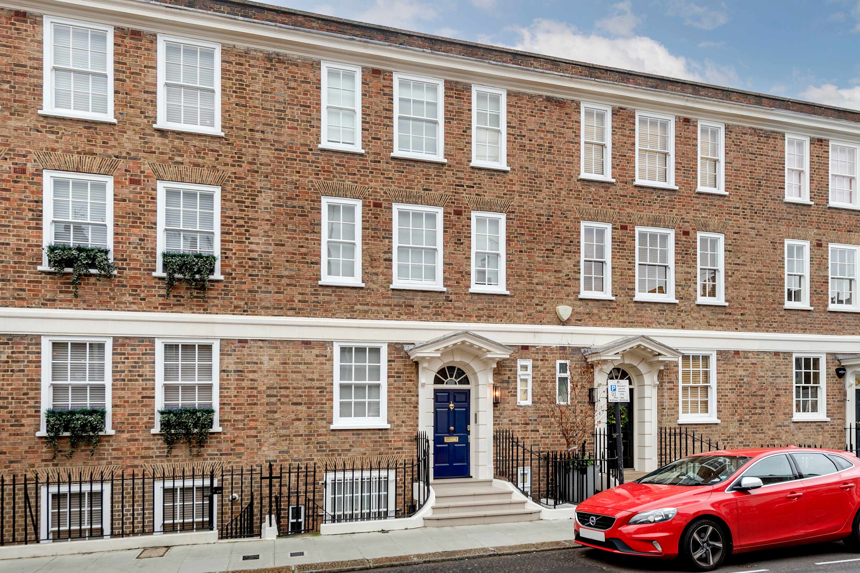 Gorgeous 3 bed House in Sloane Square with Garden in Chester Row 62 SW1W 8JP - Property image 51 - VivreStays