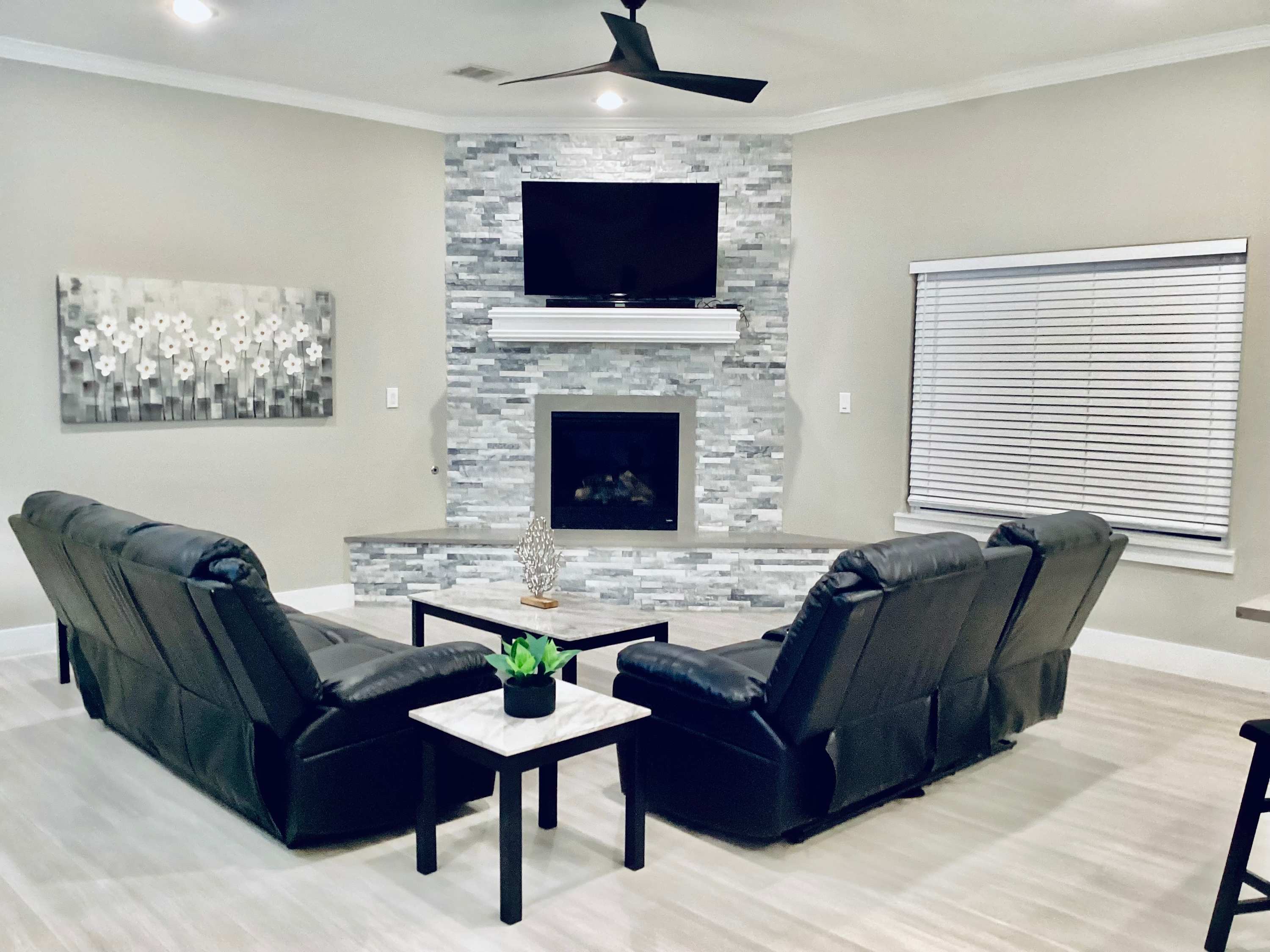 Kemah Marina Home for 8