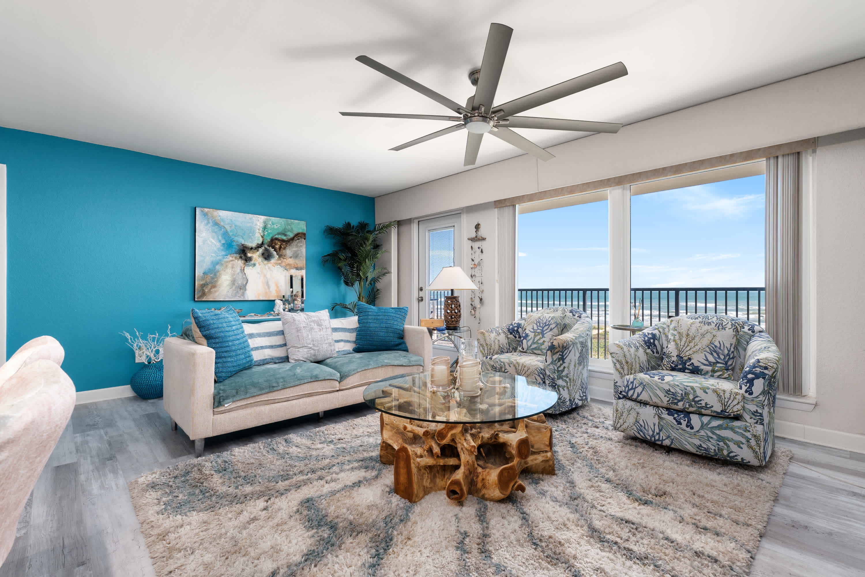 Island Beachfront Condo w Balcony Pool Grill