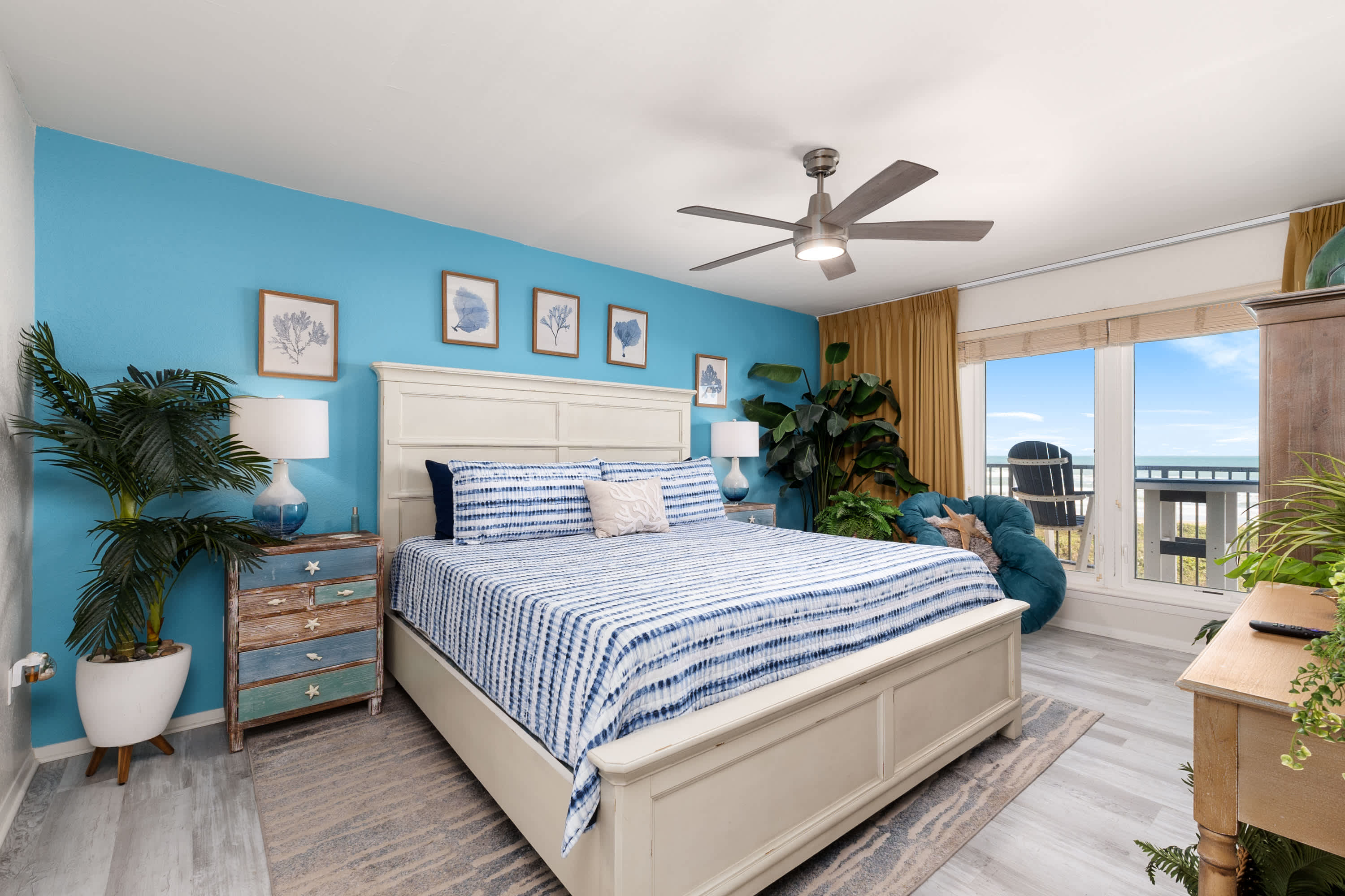 Island Beachfront Condo w Balcony Pool Grill 2