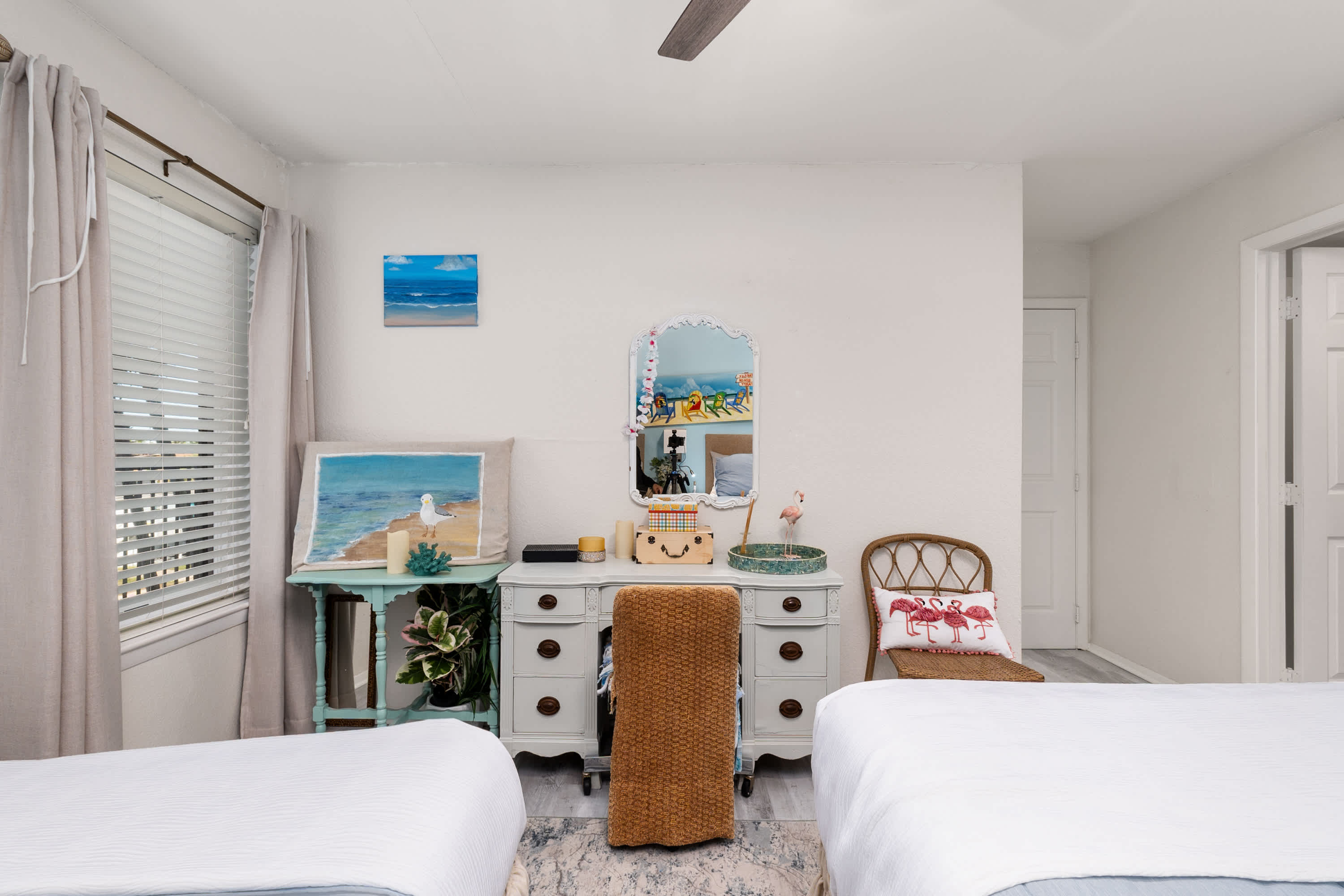 Bright bonus space—perfect for kids or extra lounging