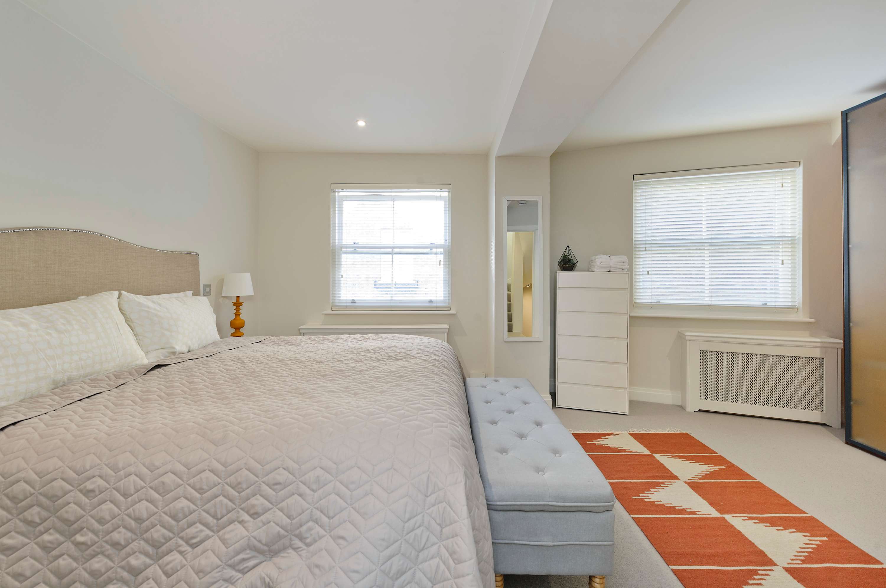 2 Bedroom Mews House, Marble Arch in Frederick Close 1 W2 2HD - Property image 6 - VivreStays