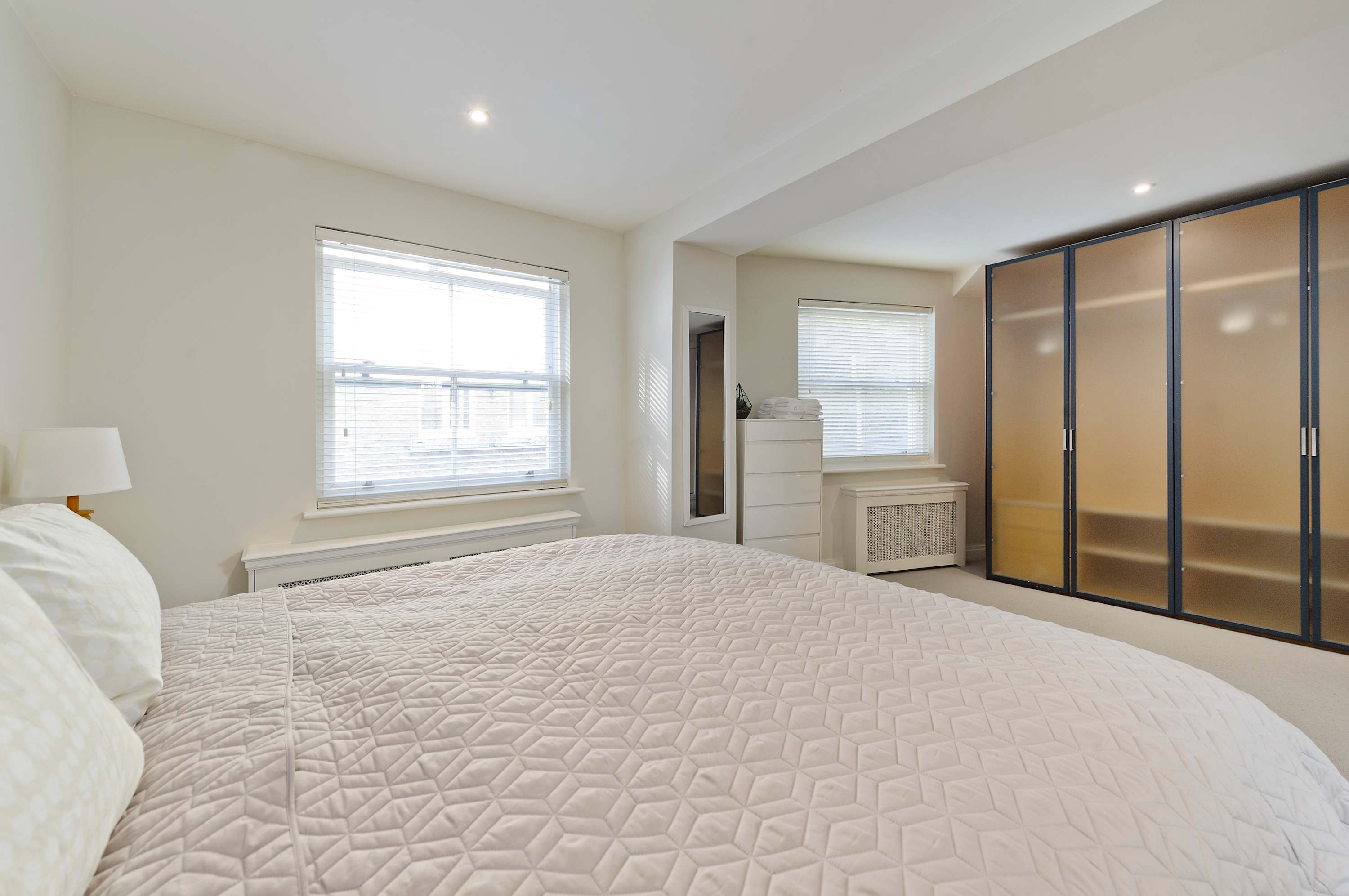 2 Bedroom Mews House, Marble Arch in Frederick Close 1 W2 2HD - Property image 8 - VivreStays