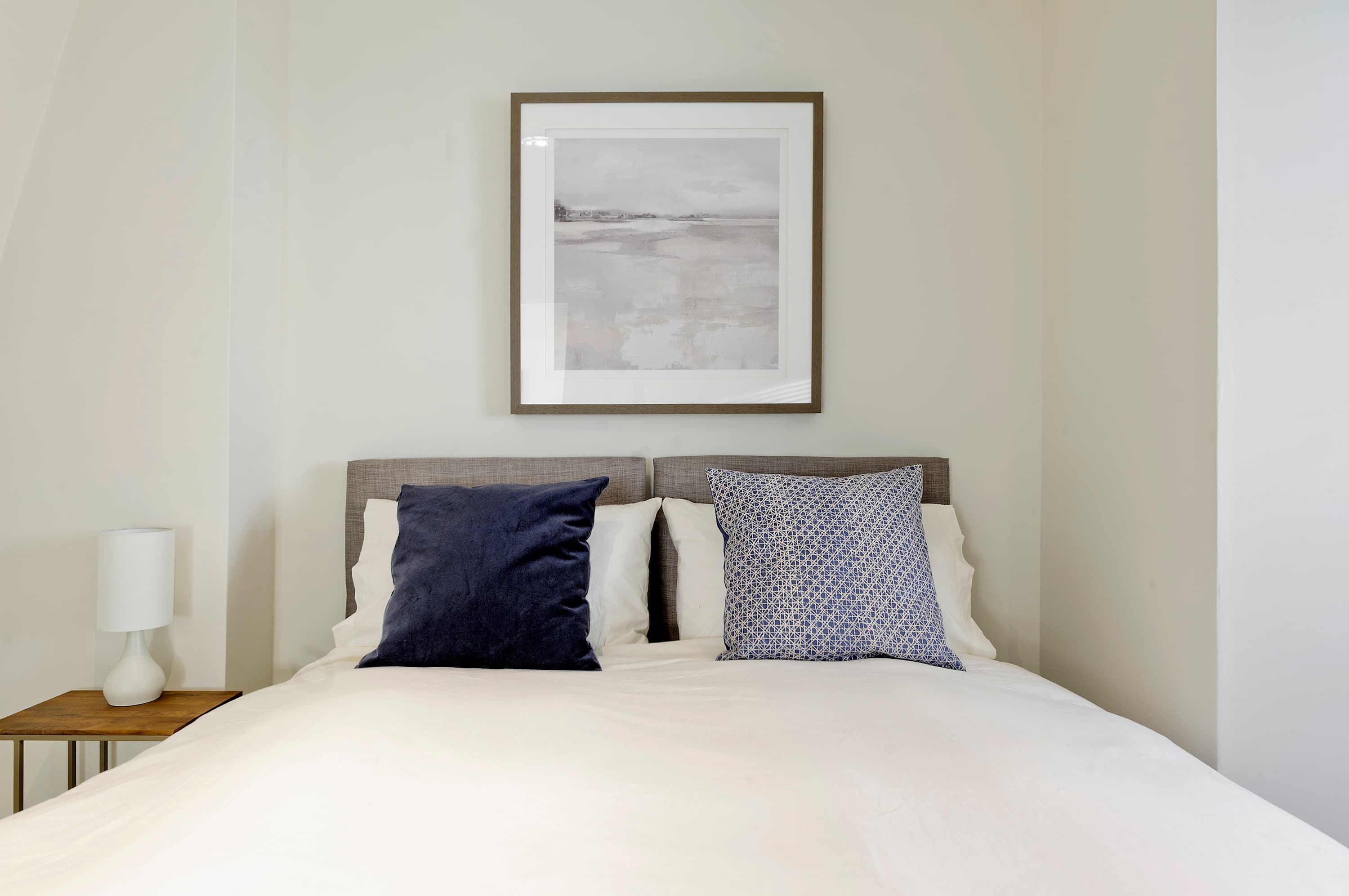 2 Bedroom Mews House, Marble Arch in Frederick Close 1 W2 2HD - Property image 13 - VivreStays