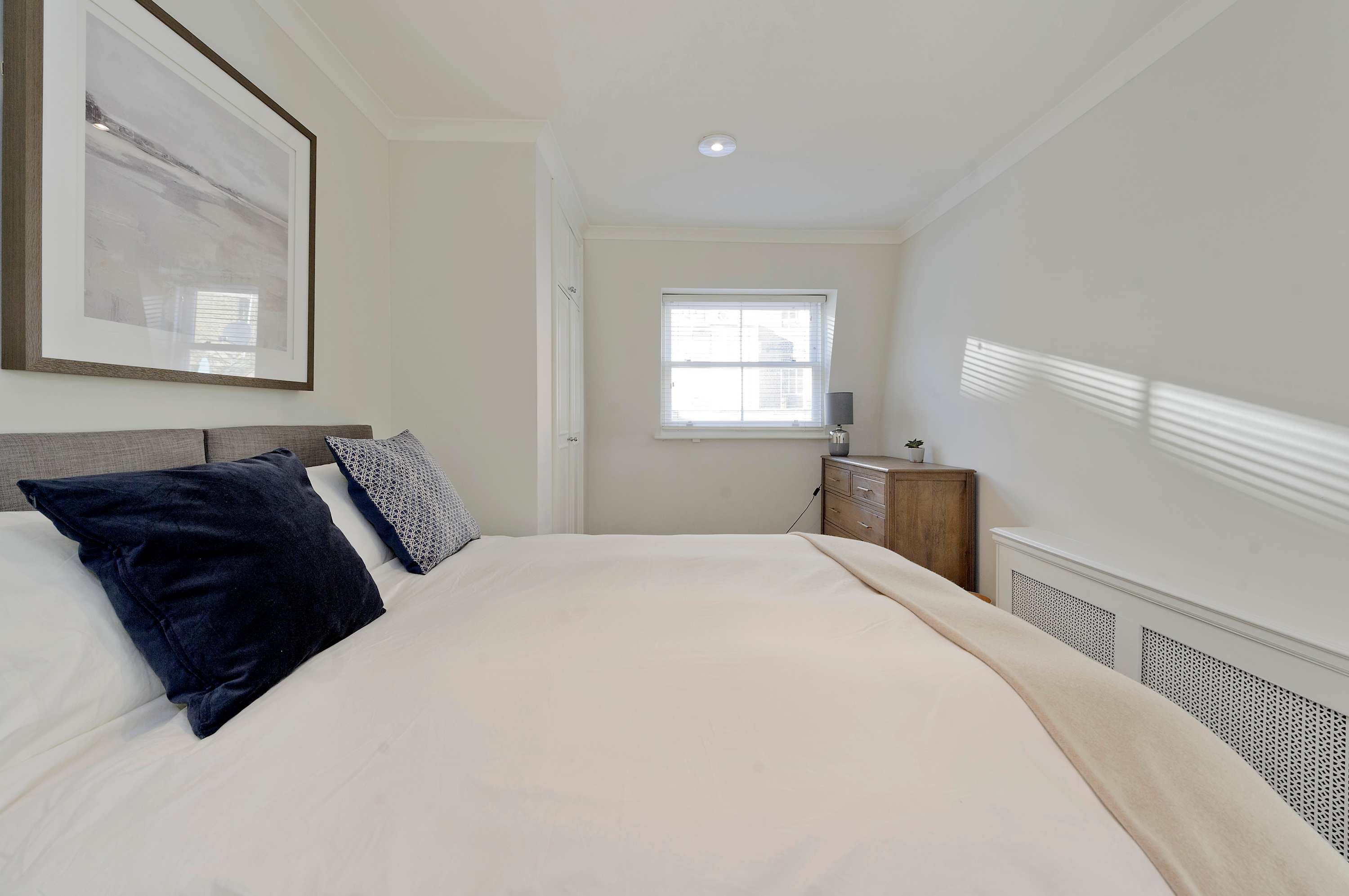 2 Bedroom Mews House, Marble Arch in Frederick Close 1 W2 2HD - Property image 11 - VivreStays