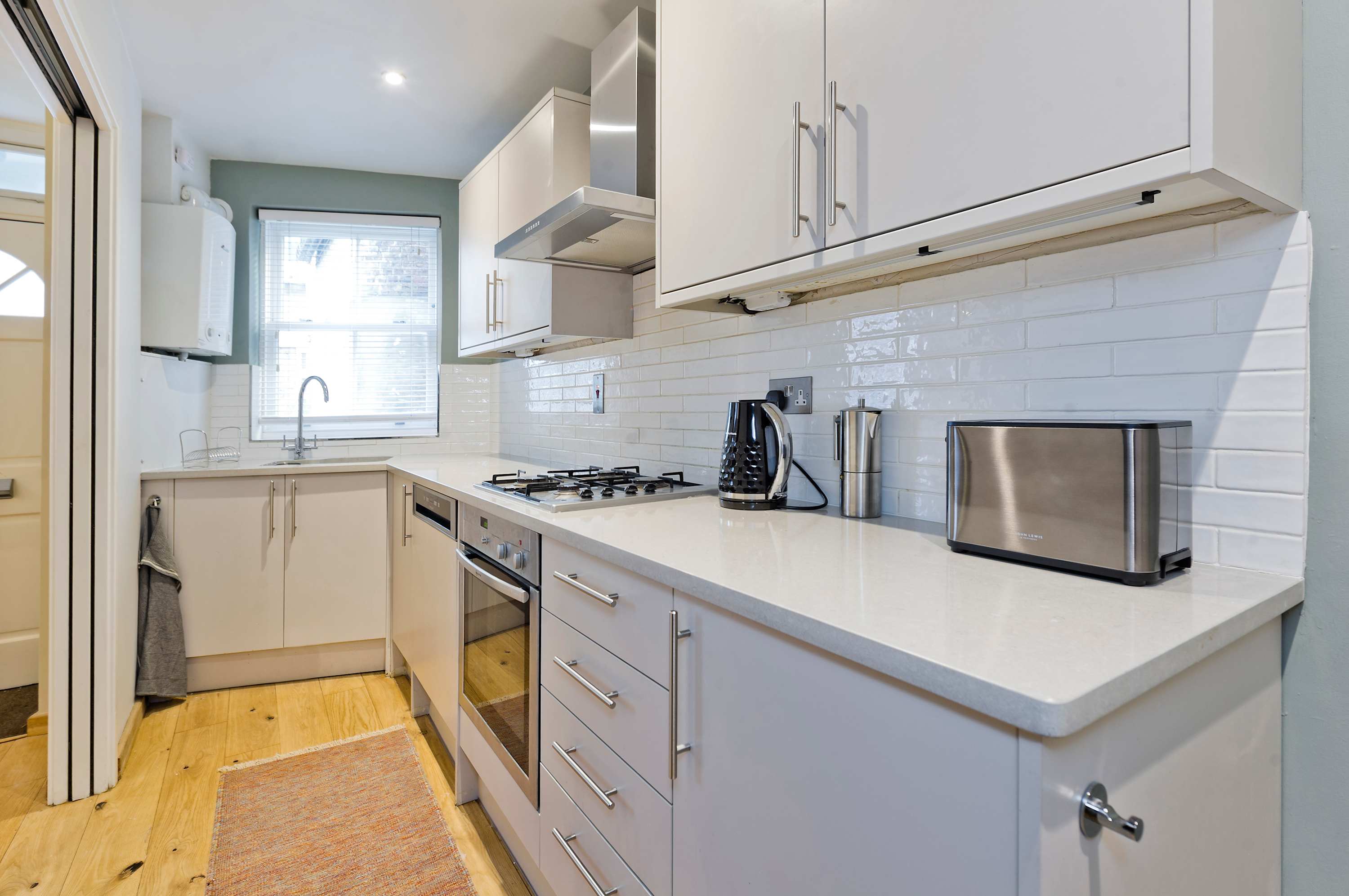 2 Bedroom Mews House, Marble Arch in Frederick Close 1 W2 2HD - Property image 23 - VivreStays