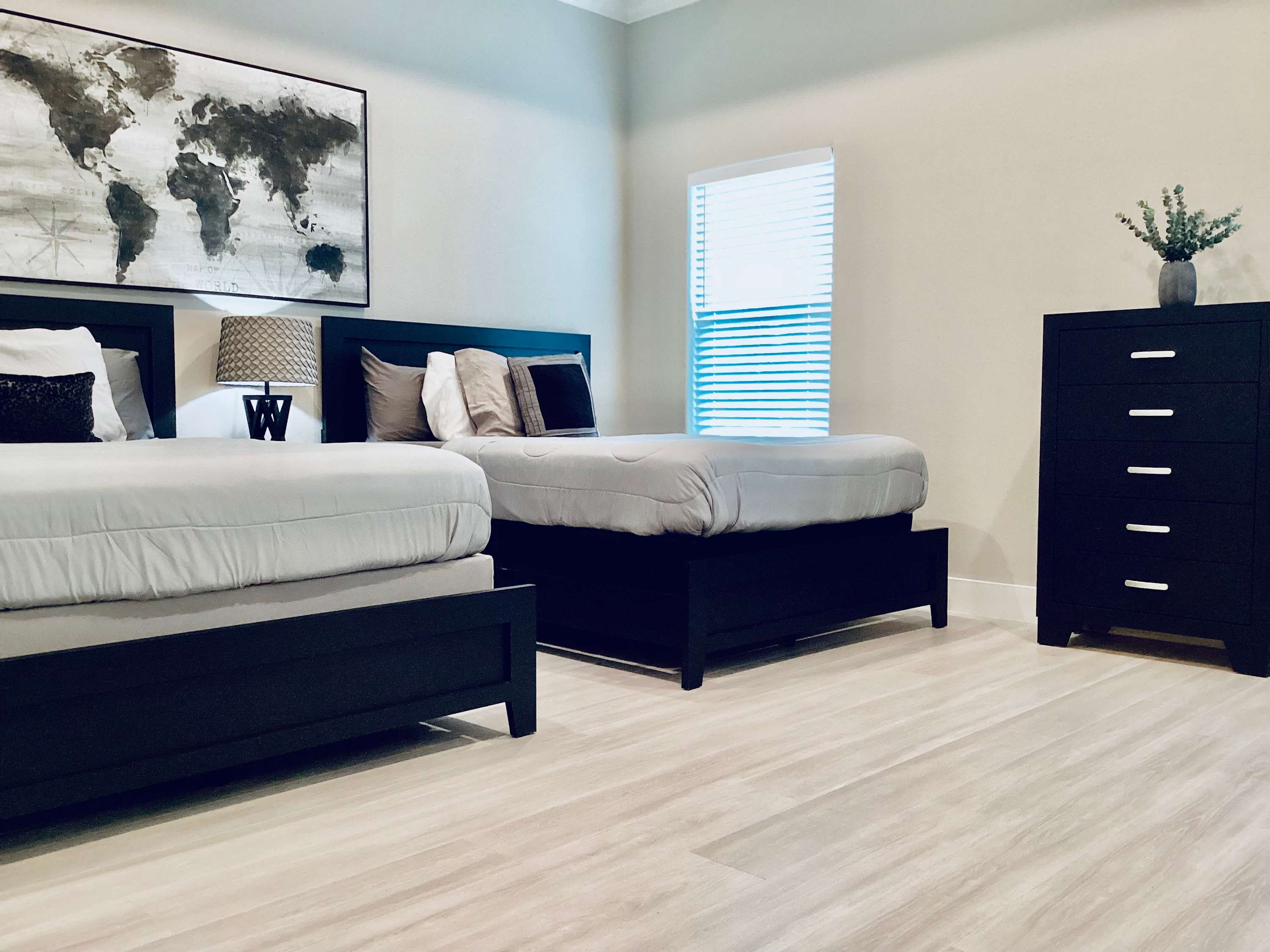 Cozy space with two queen beds