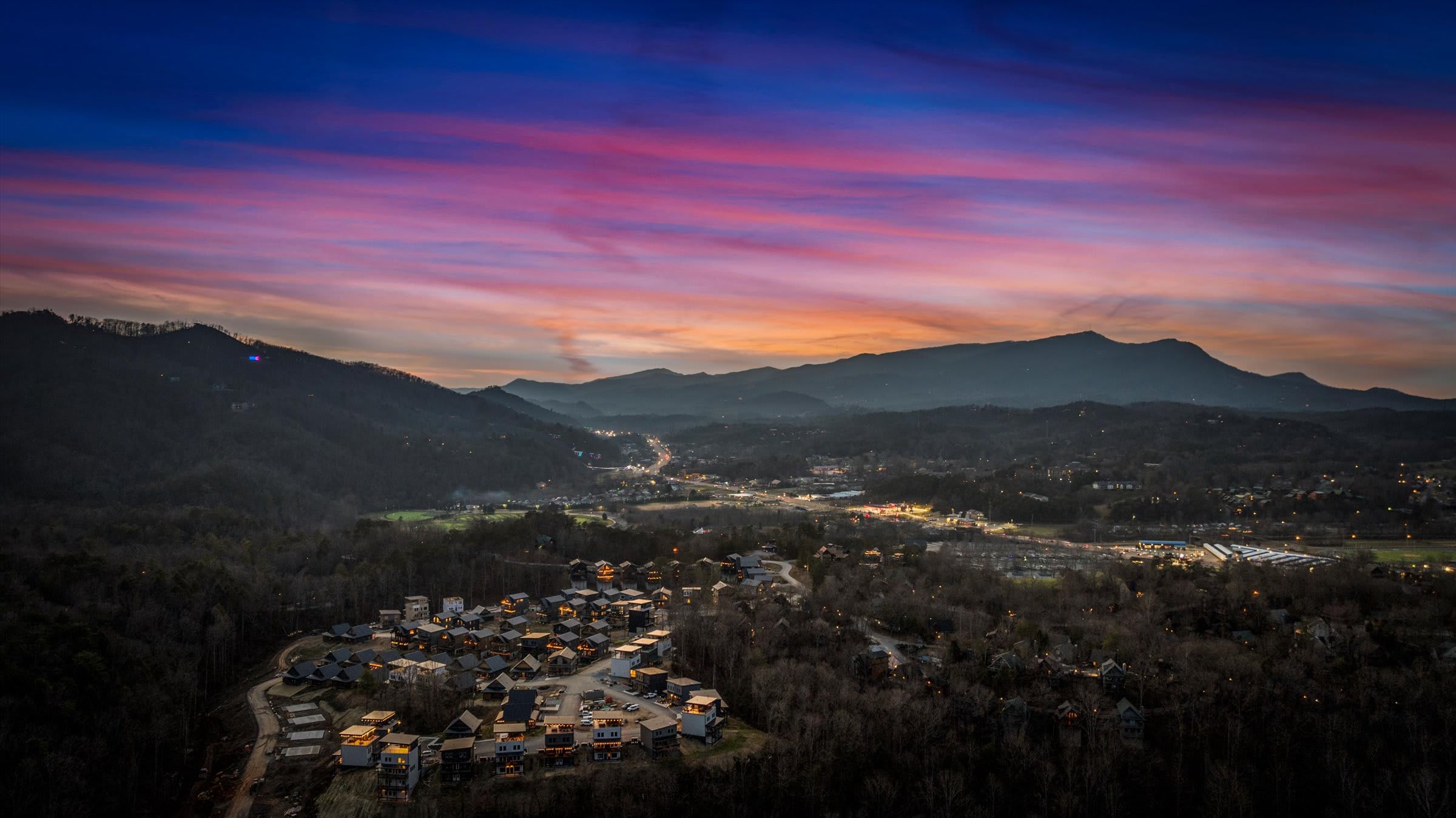 Cozy cabin w/ game room & indoor pool