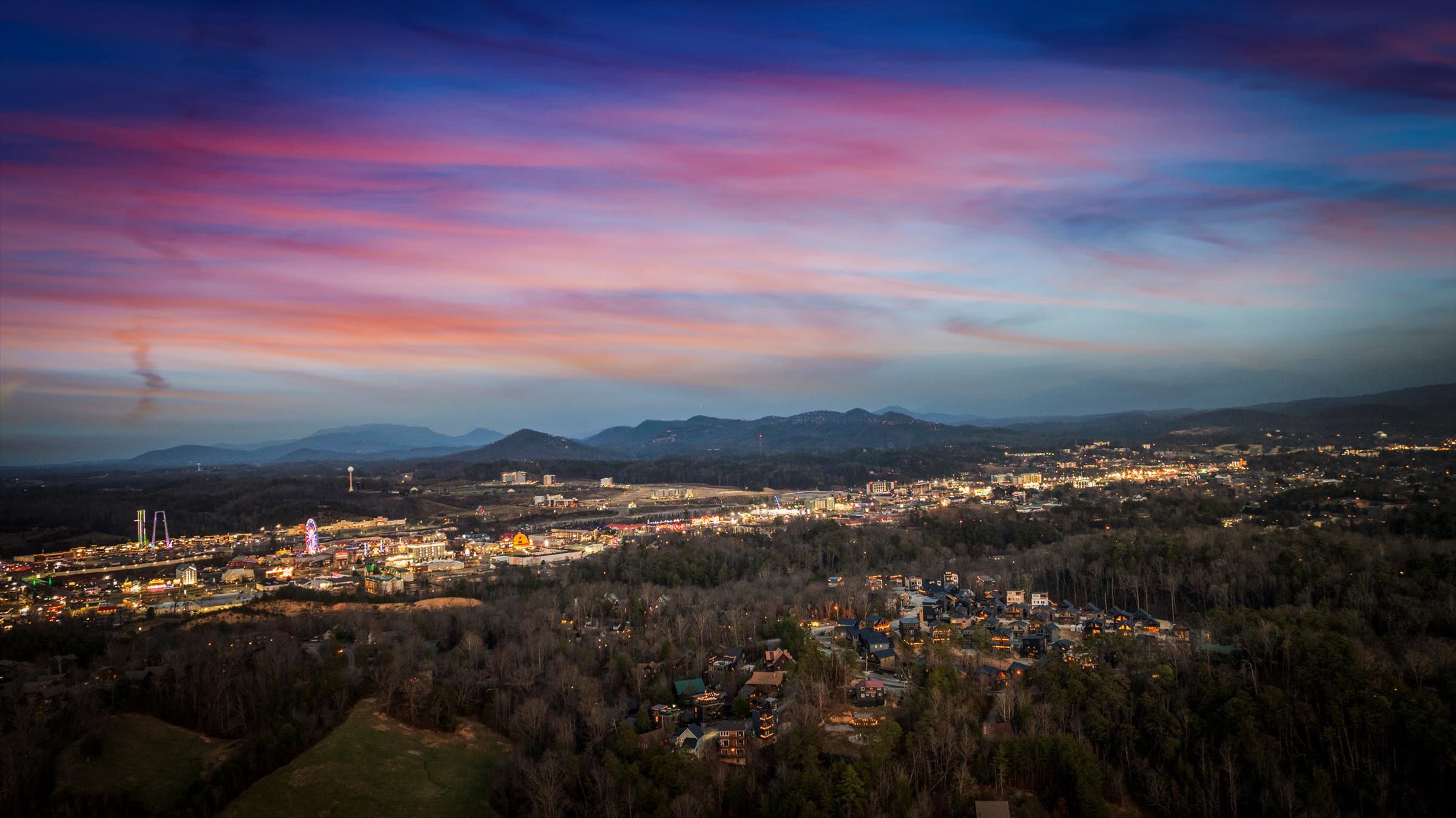 Cozy cabin w/ game room & indoor pool