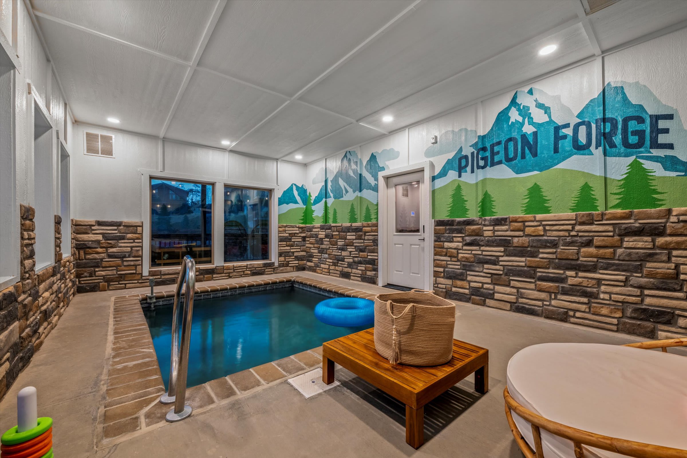 Cozy cabin w/ game room & indoor pool