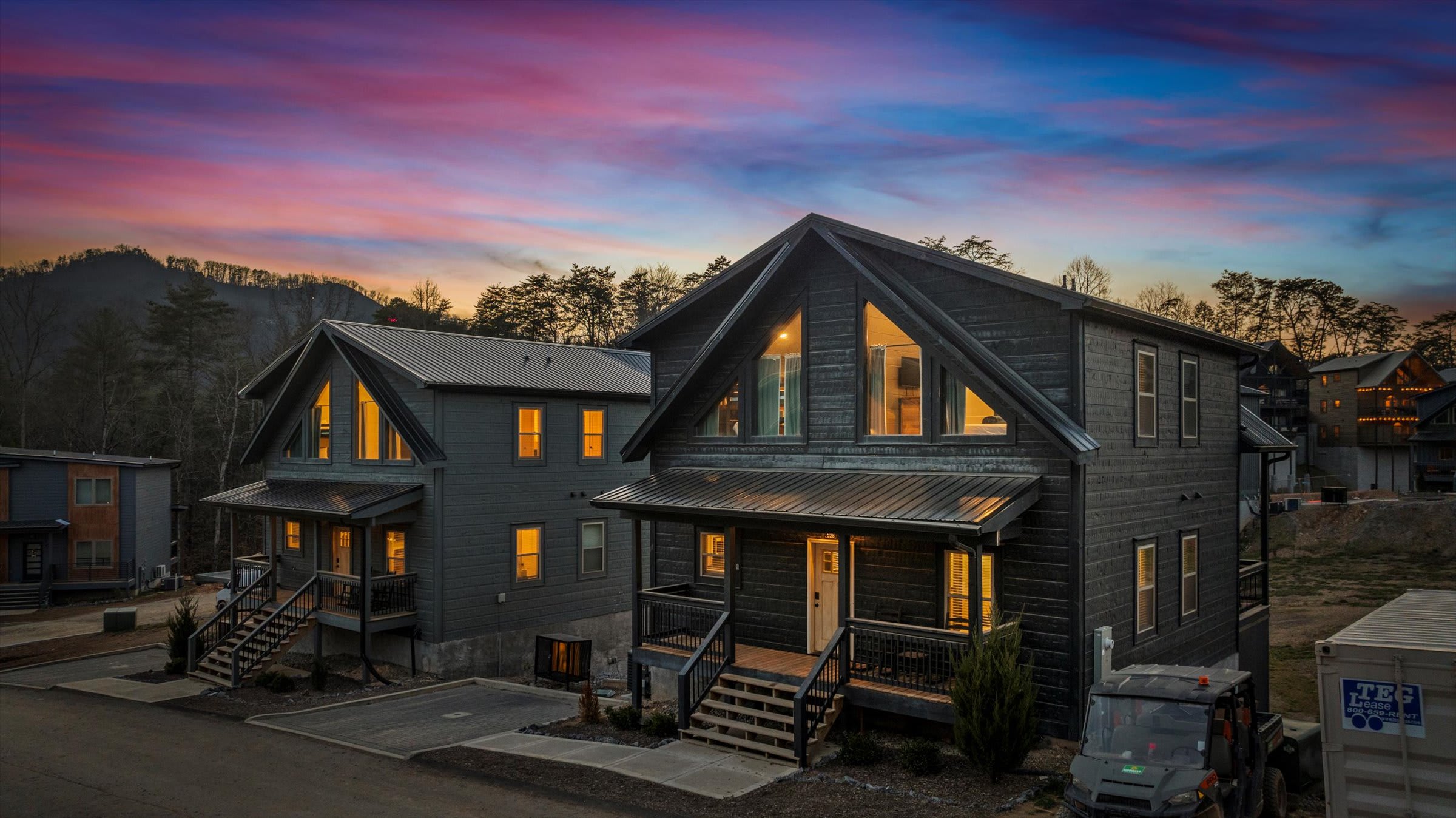 Serene cabin w/ pool, hot tub & game room