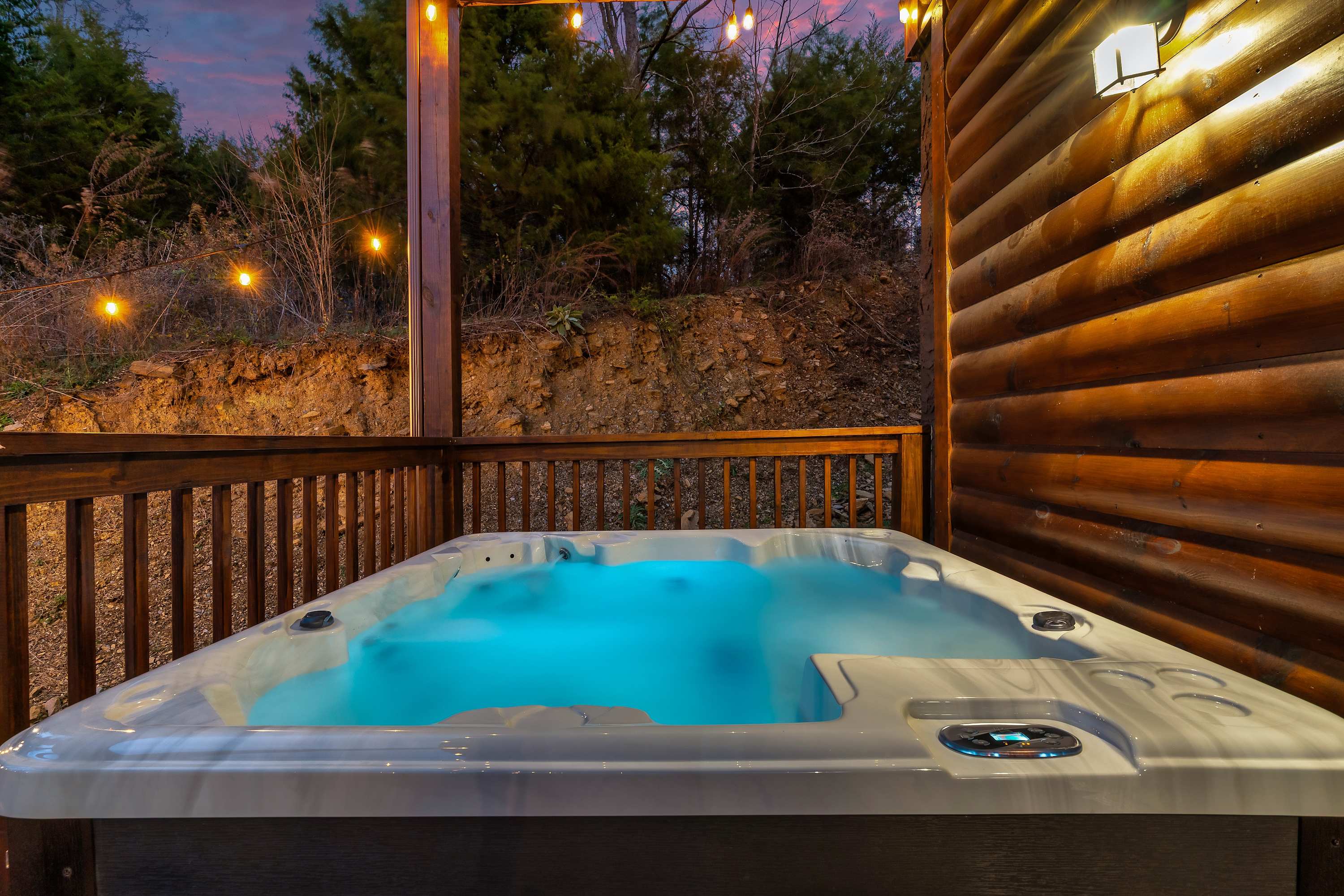 Family Cabin with Fire Pit, Sauna & Mini Golf!