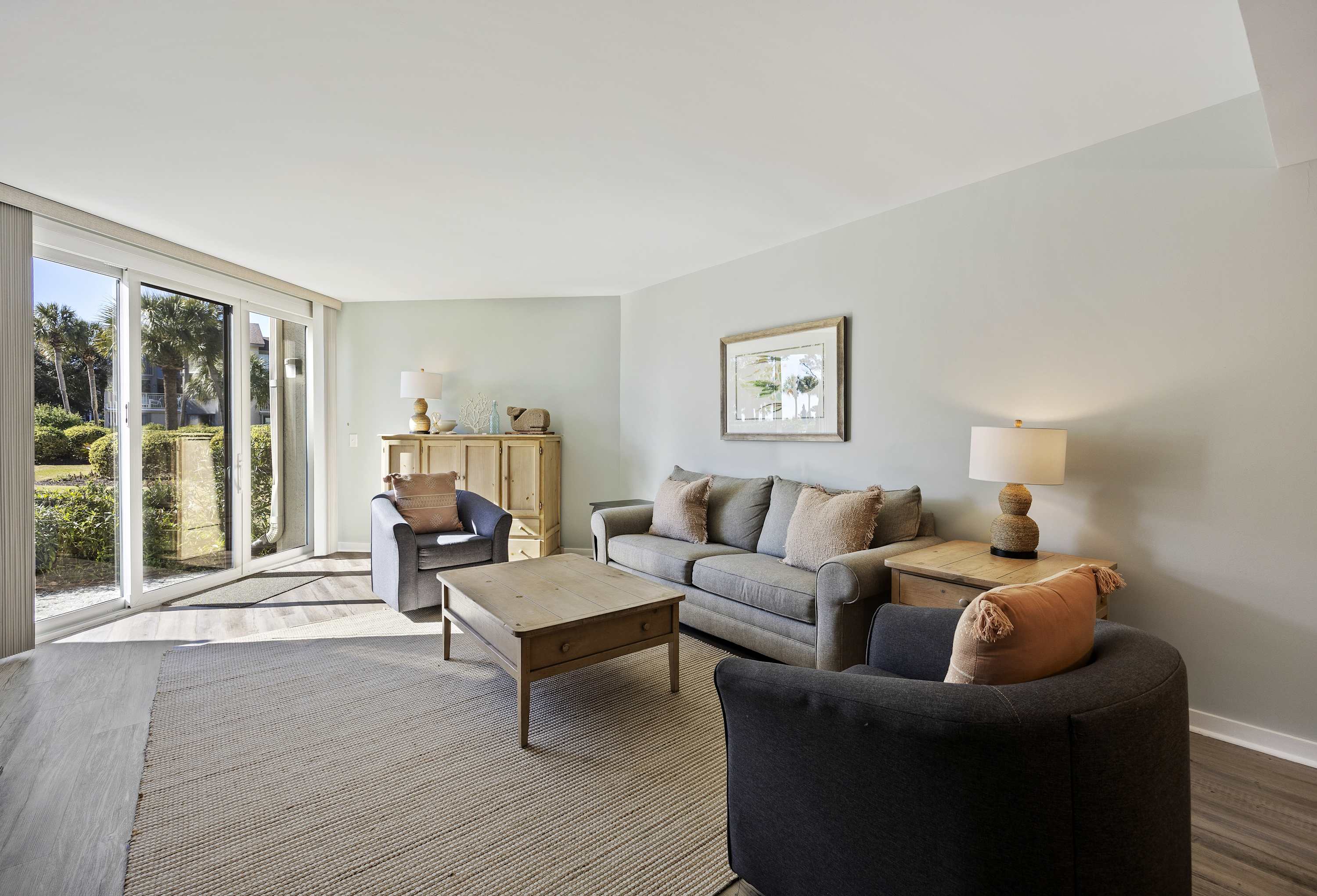 Gorgeous Poolside Retreat with Beach Breeze | Photo 3