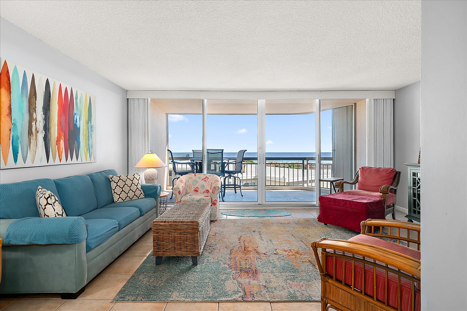 Beachfront Condo with Great Space and Outdoor Pool | Photo 3