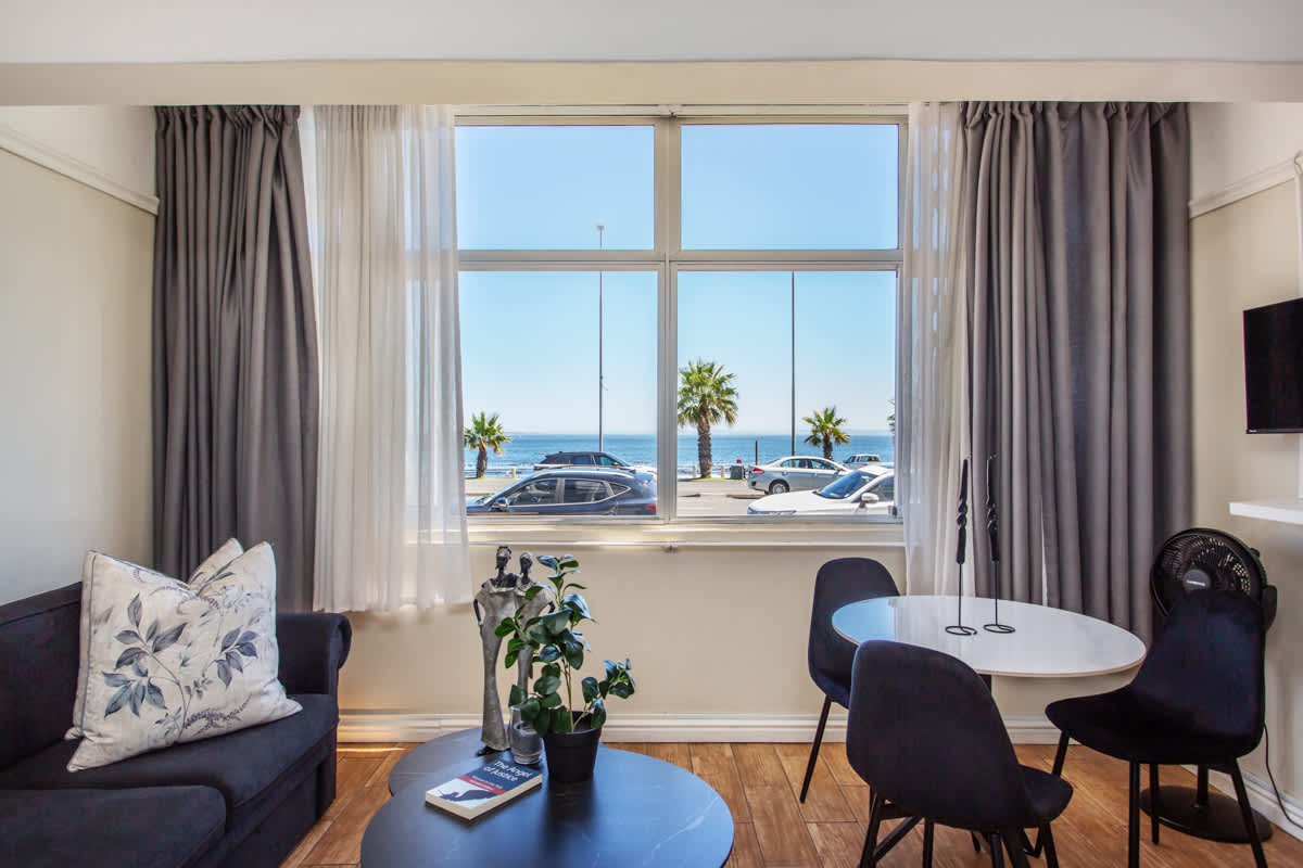 Sand&Sea Views - Easy Living 1 Bedroom — Cape Town, Western Cape — vacation rental