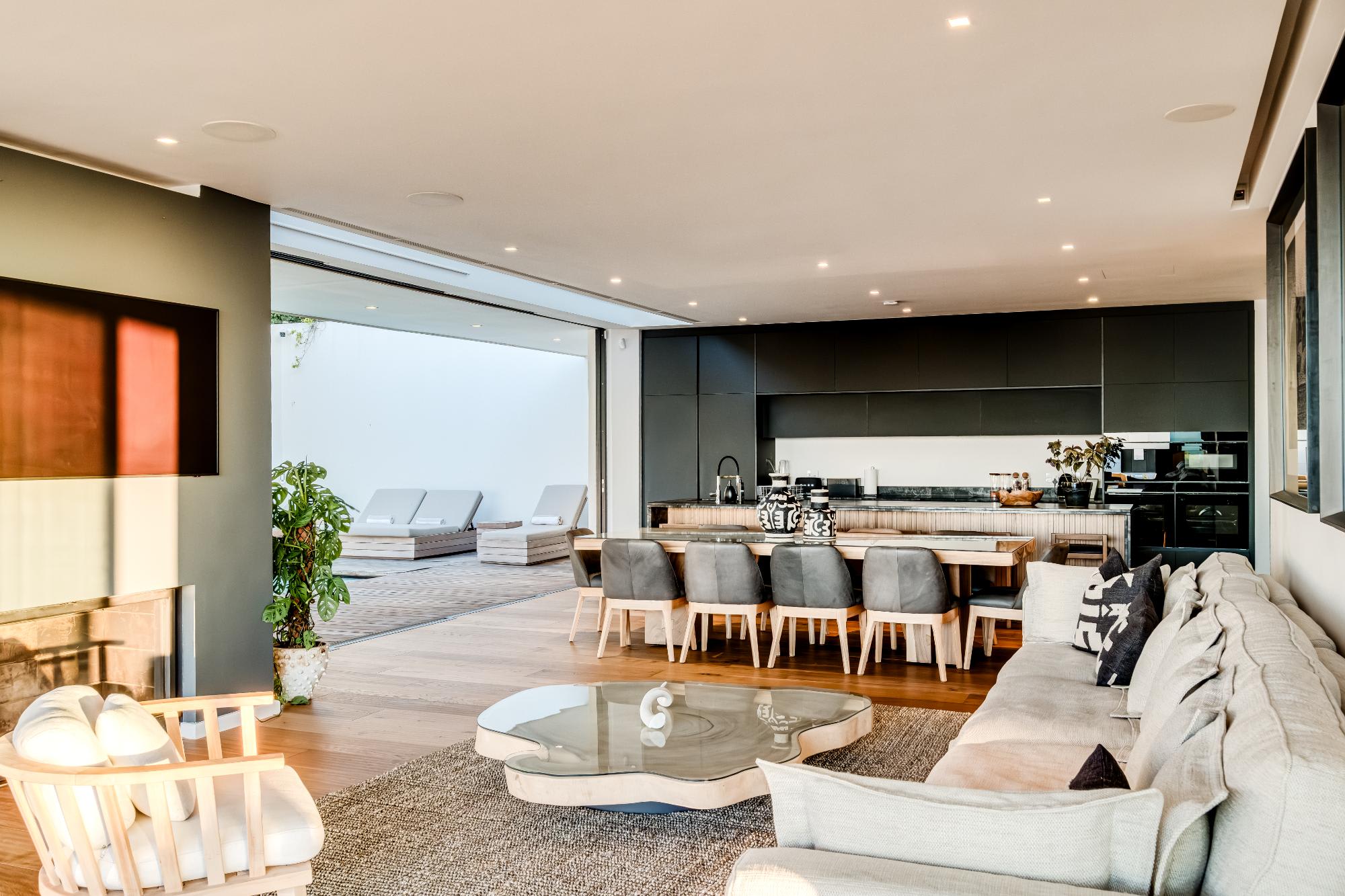 Camps Bay Idyllic Holiday Villa Lions Lookout 7