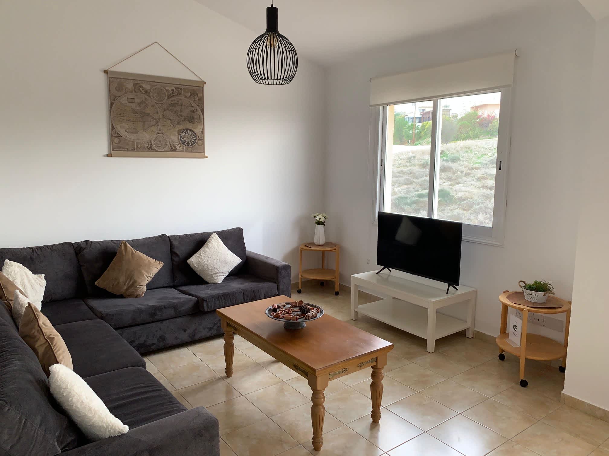 Regina Gardens - Spacious 2BR With Sea Views, Large Patio, Pool