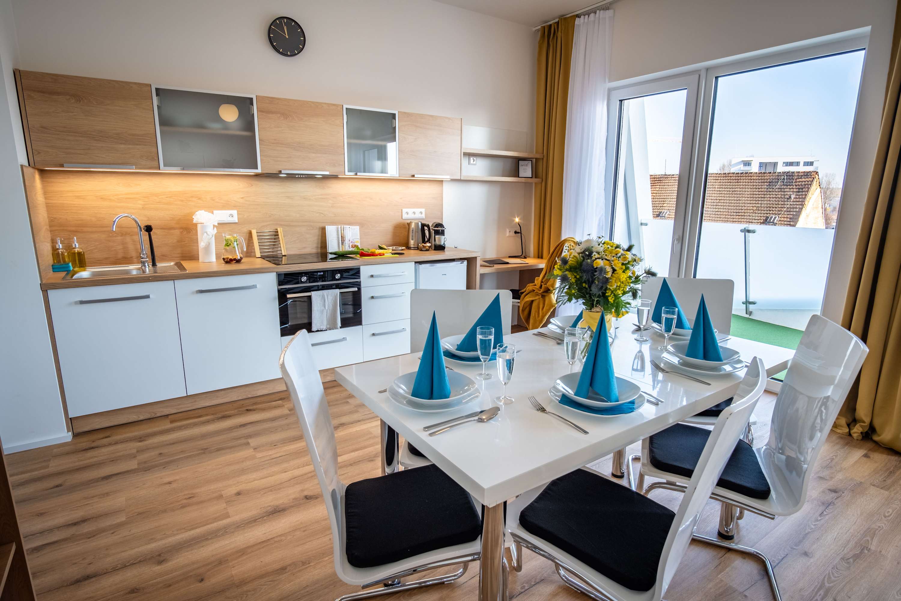Meridiem Haven with AC, Netflix and Parking
