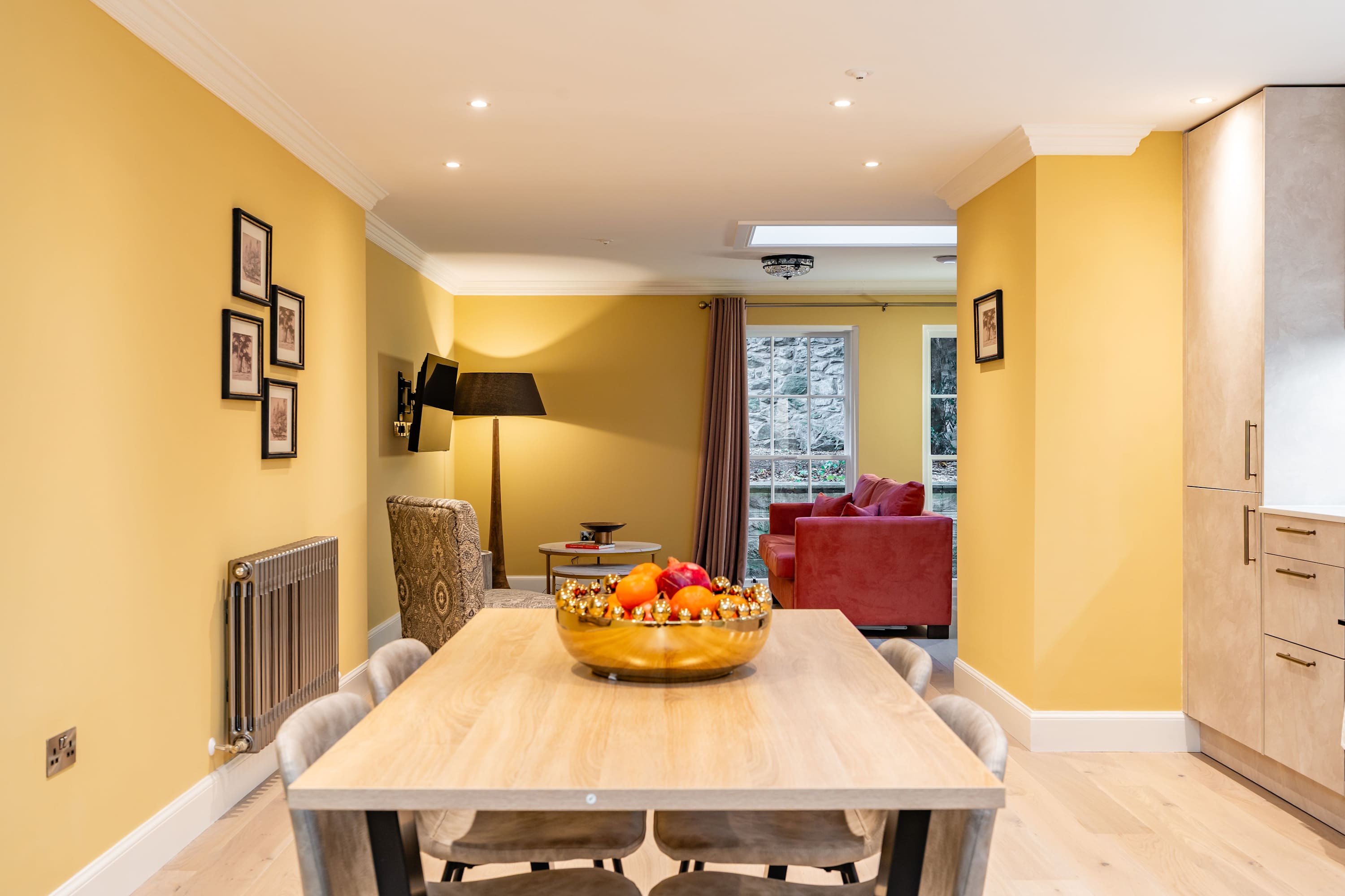 Dragon Suites 1 Bed Luxury Apartment — Edinburgh, Scotland — vacation rental